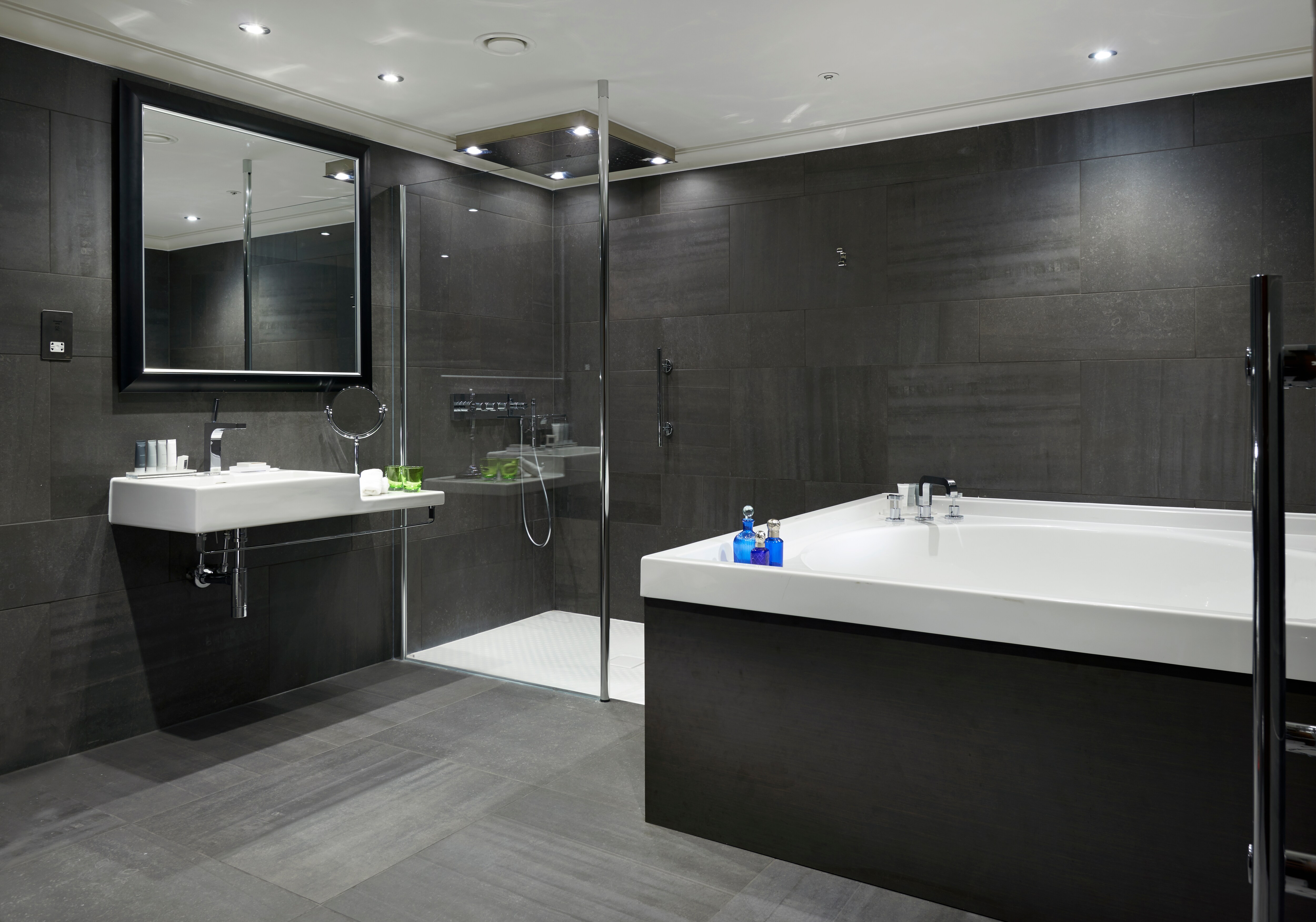 Guest suite bathroom