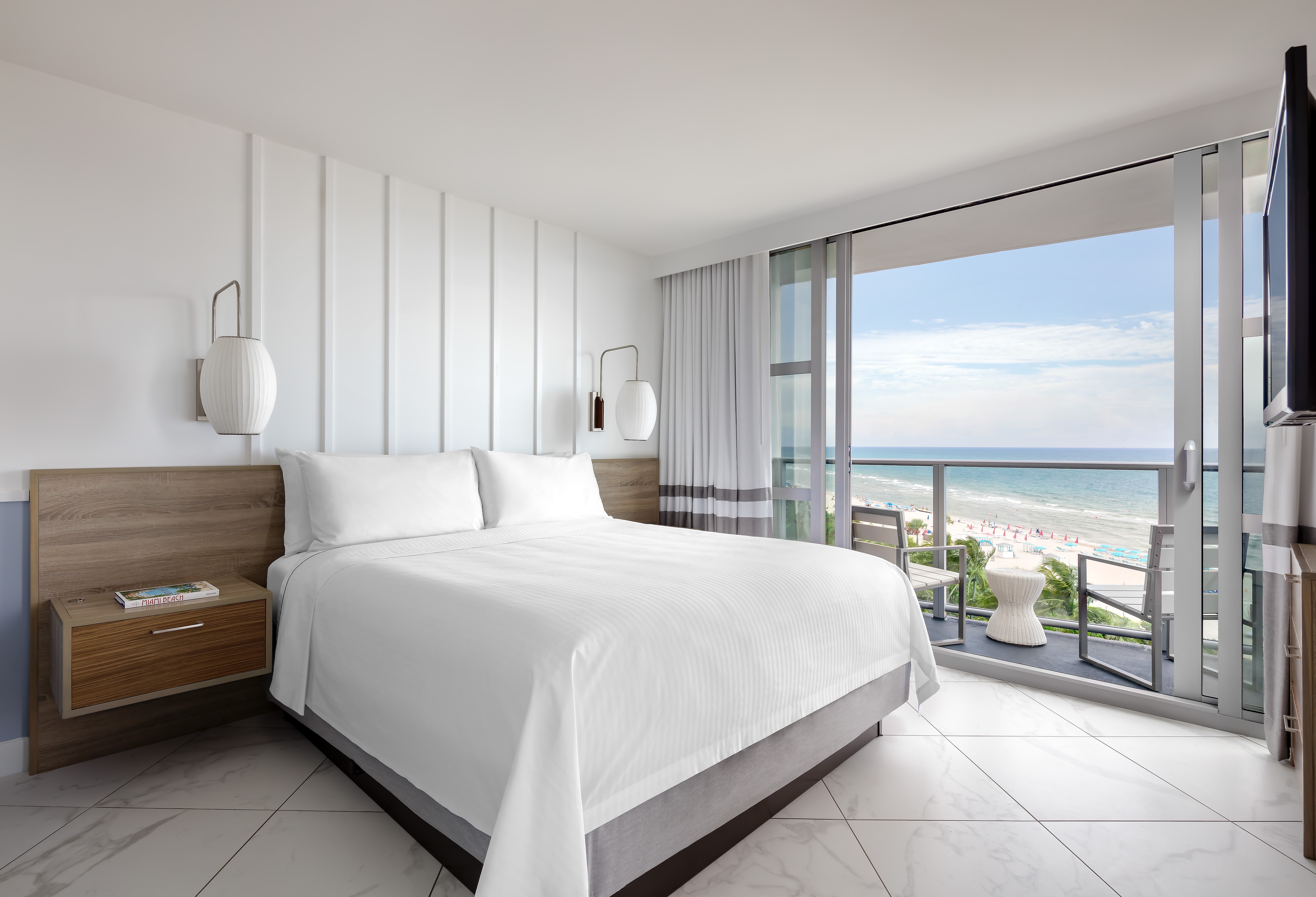 Cadillac Suite - Bedroom