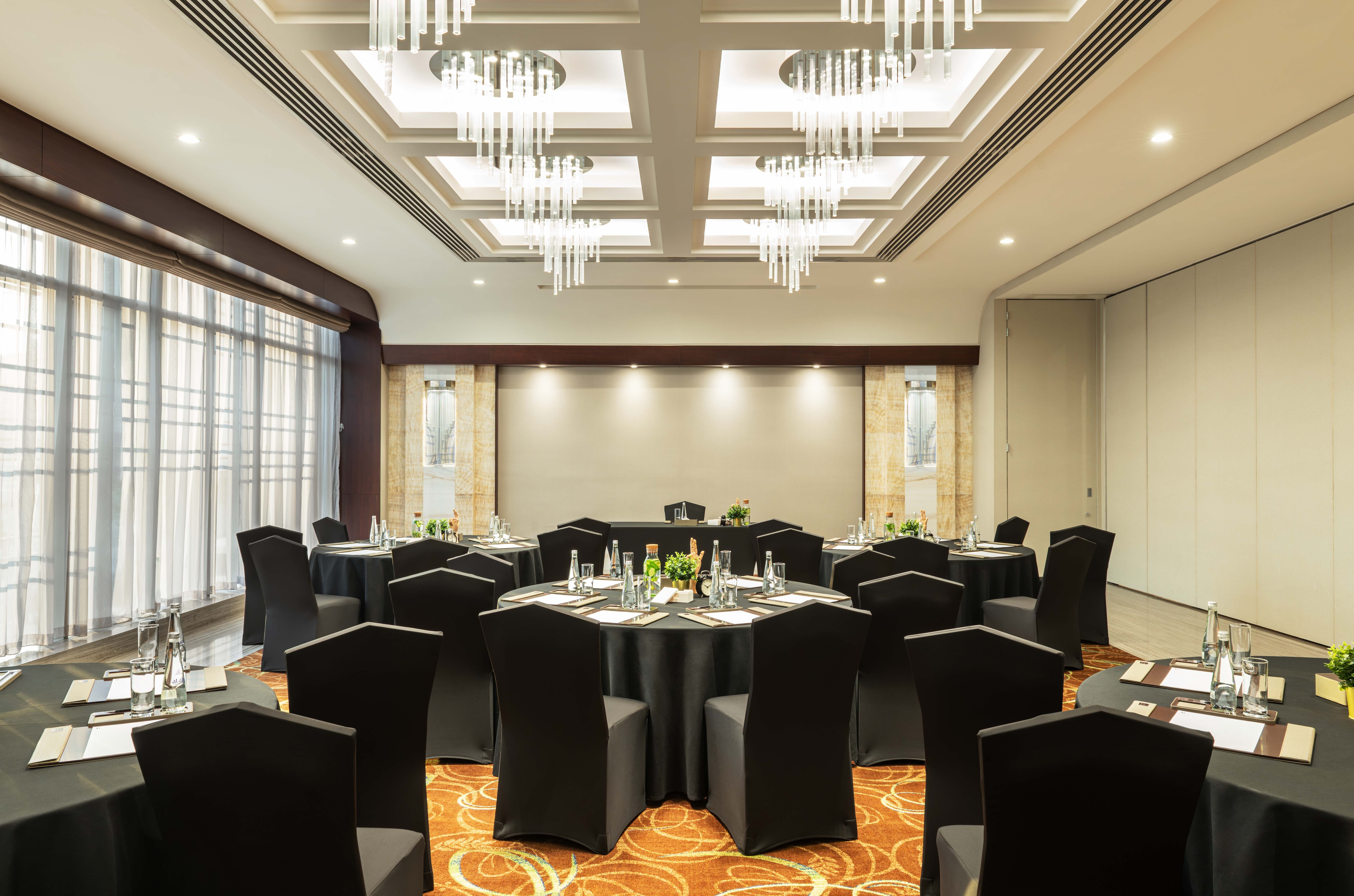 Amwaj Ballroom Round