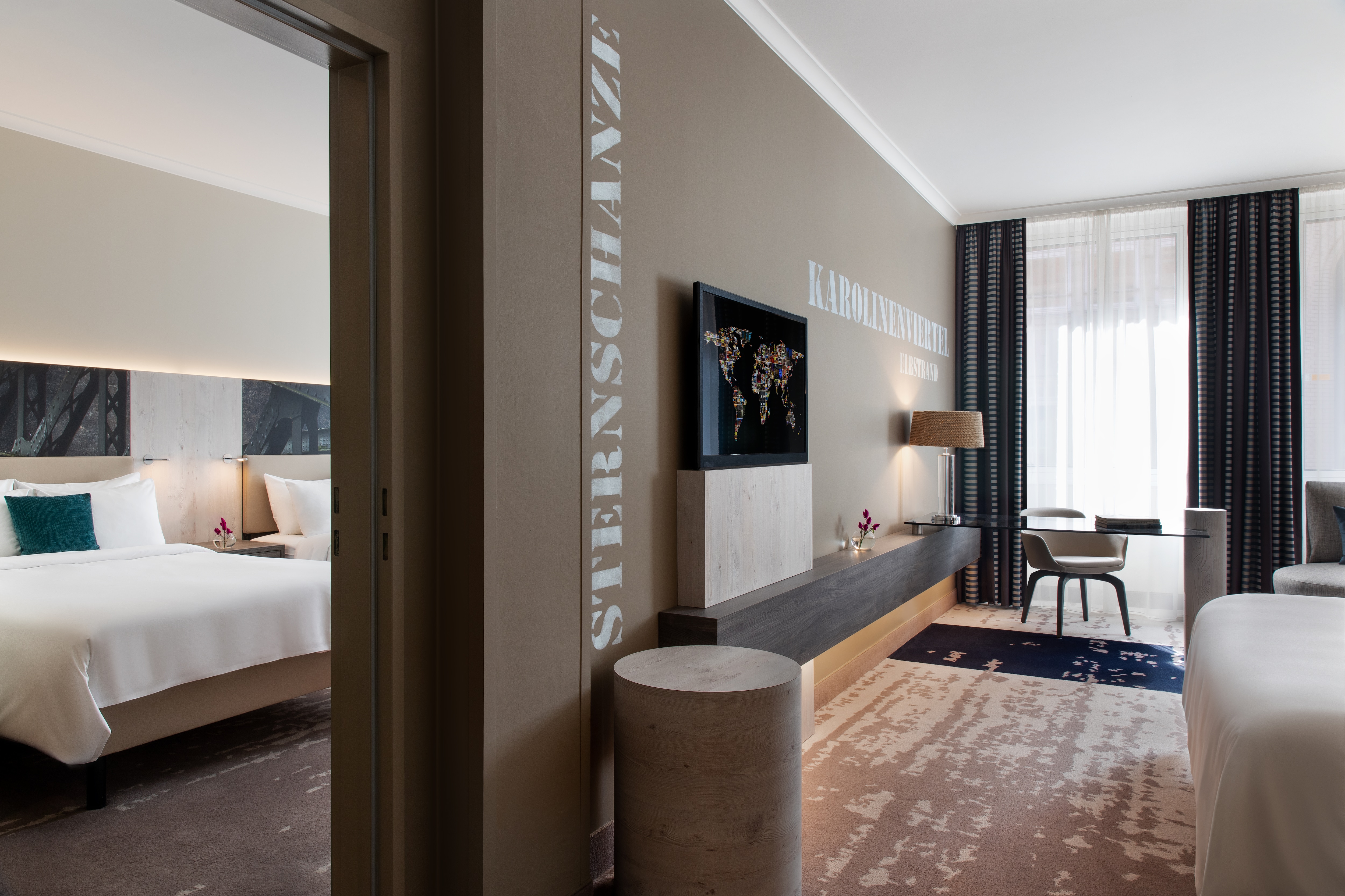 Stay at the Renaissance Hamburg Hotel in one of our connecting rooms, ideal for families.