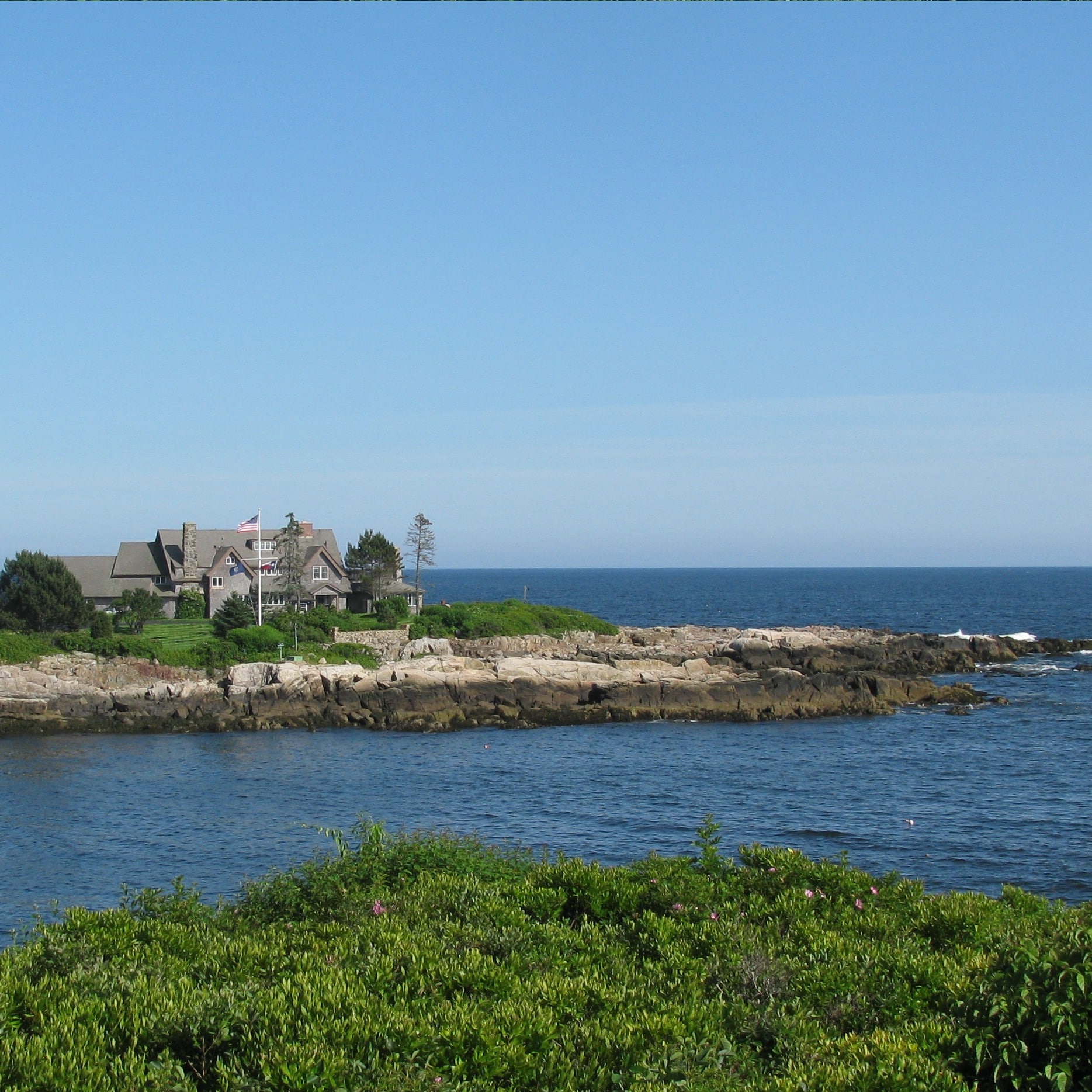 hotels near walker's point