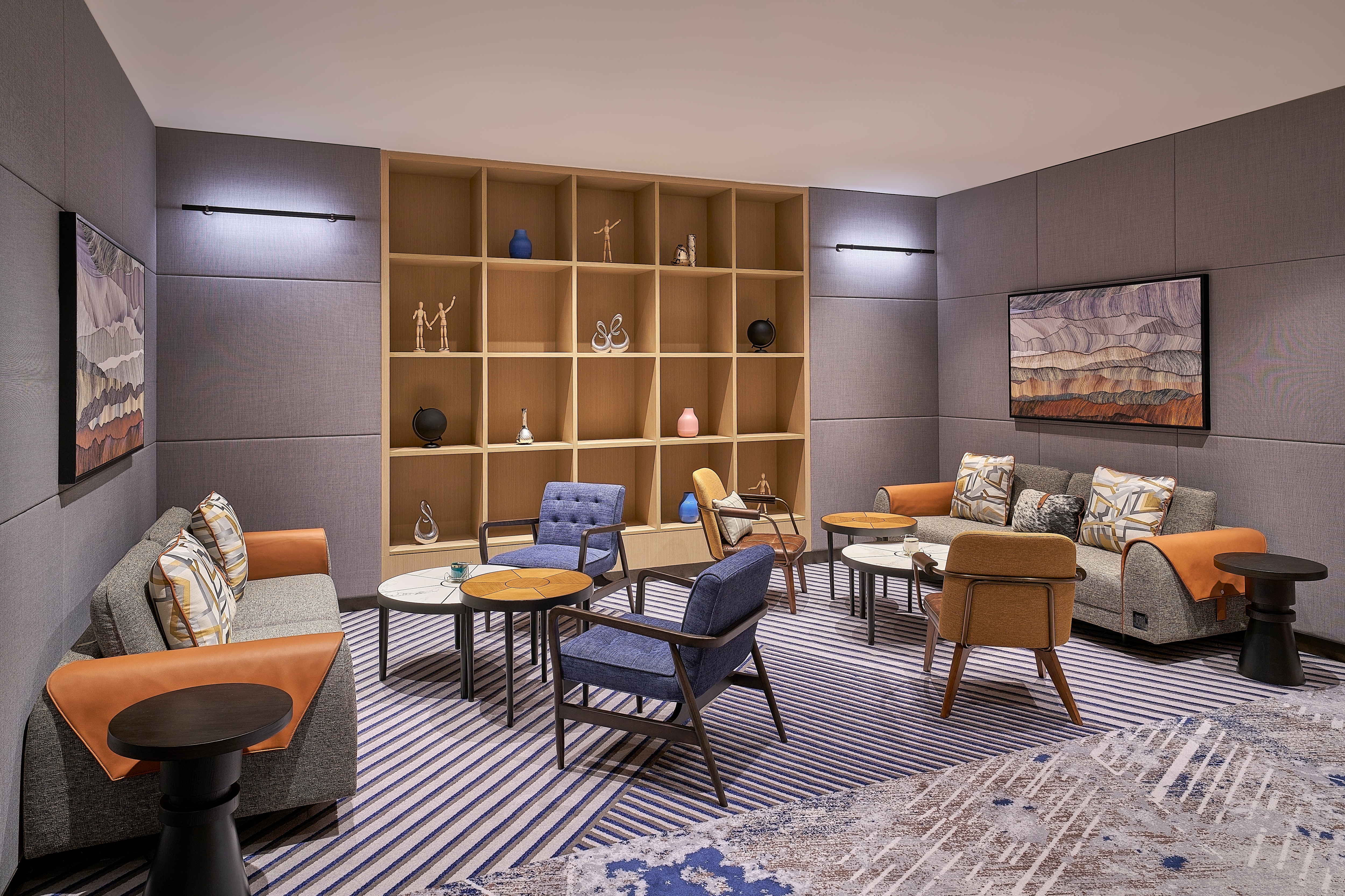 Oasis Foyer