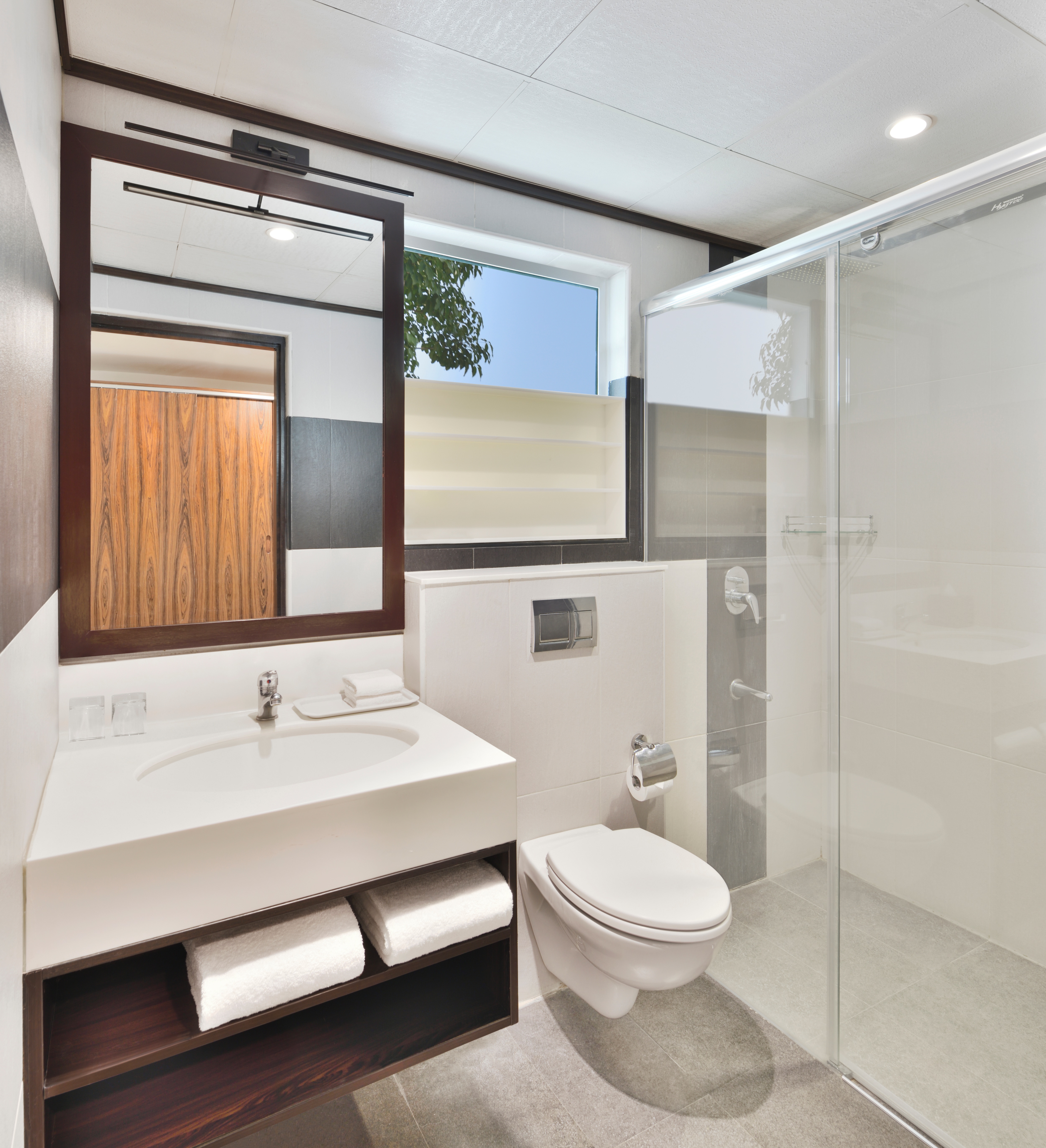 Villa Guest Bathroom