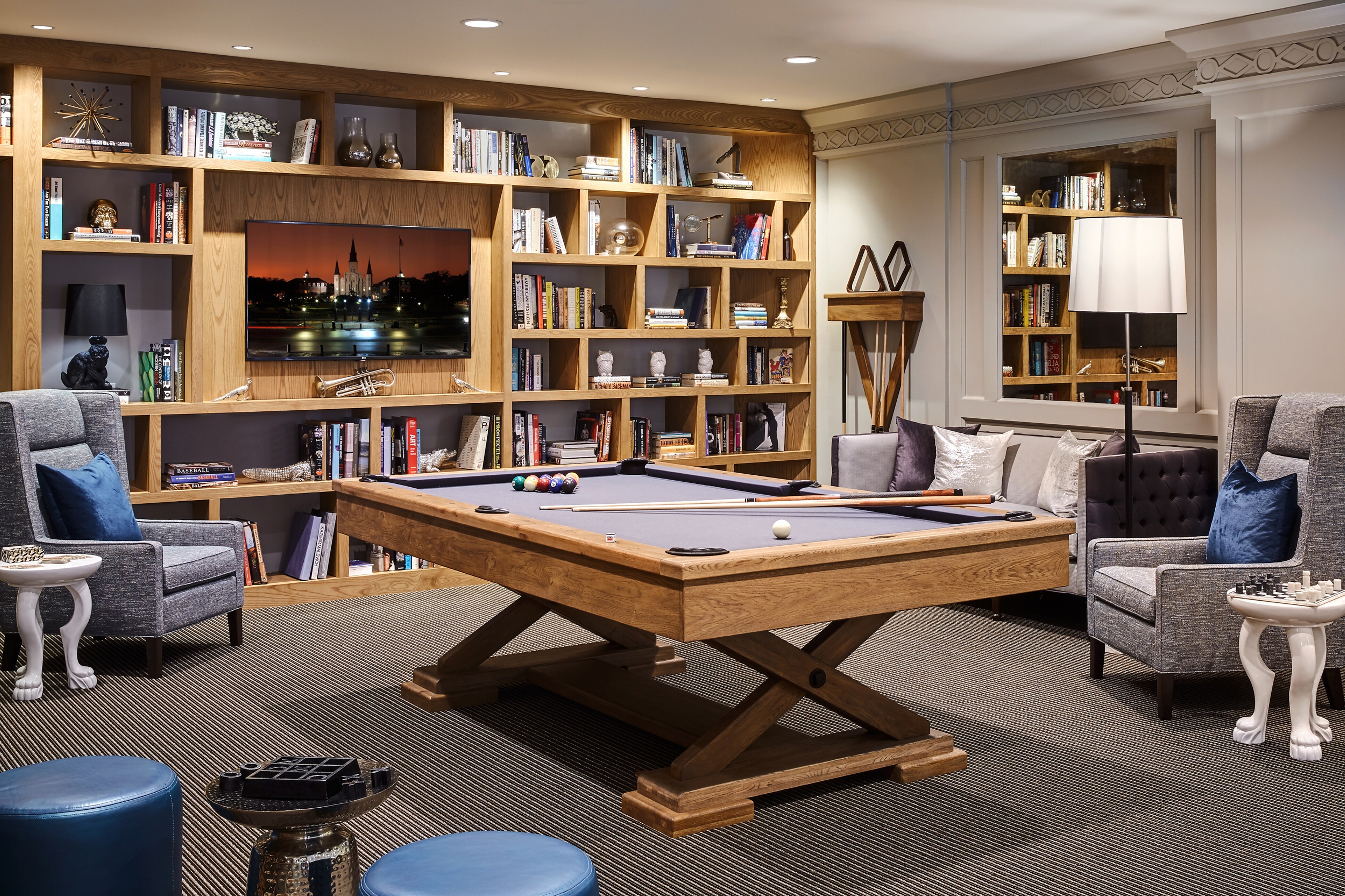 avec salle de jeux et billards