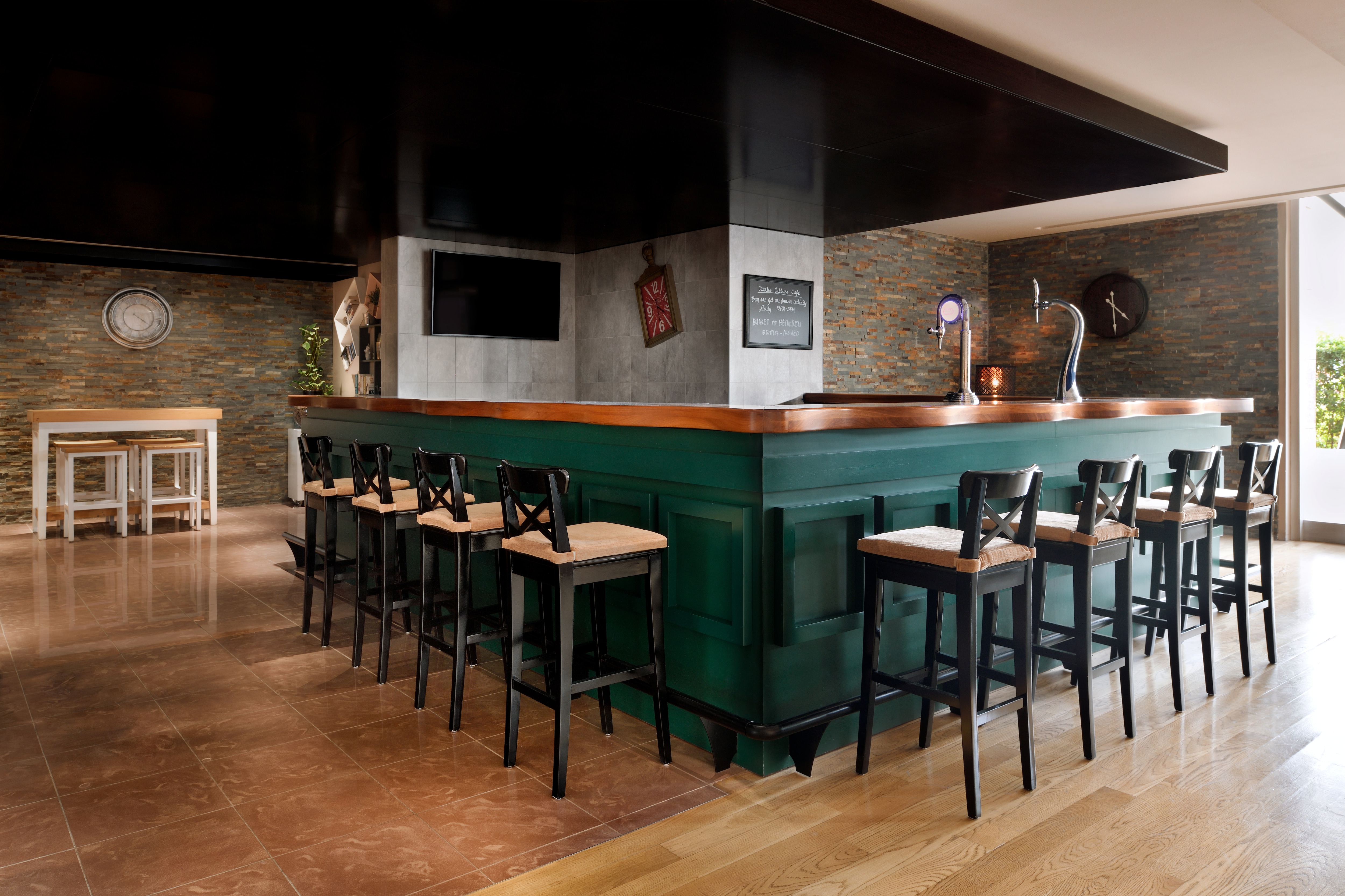 hotel bar