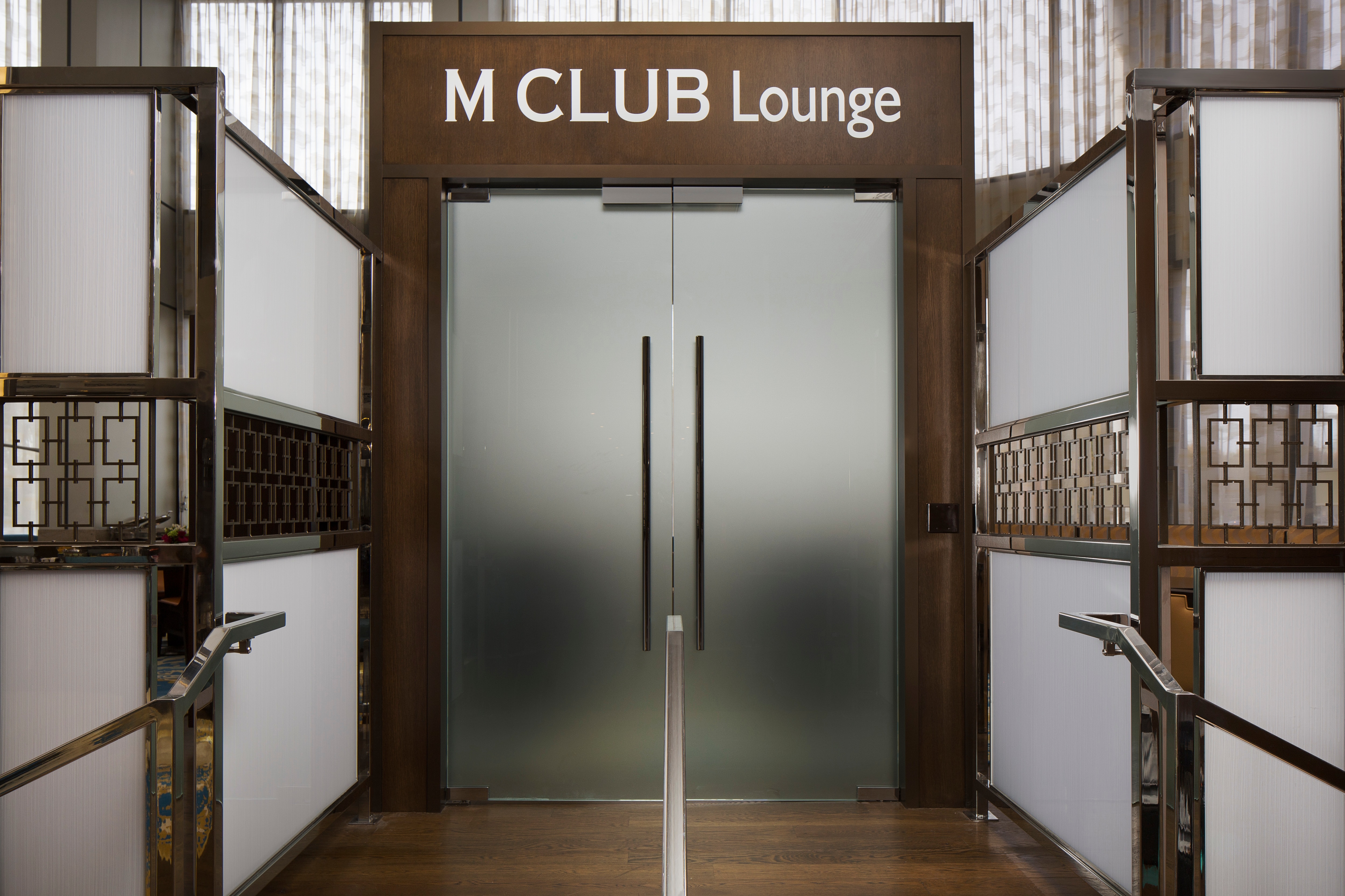 Treat yourself to elite access at the brand new M Club Lounge, offering flexible spaces to work, recharge, connect and relax.