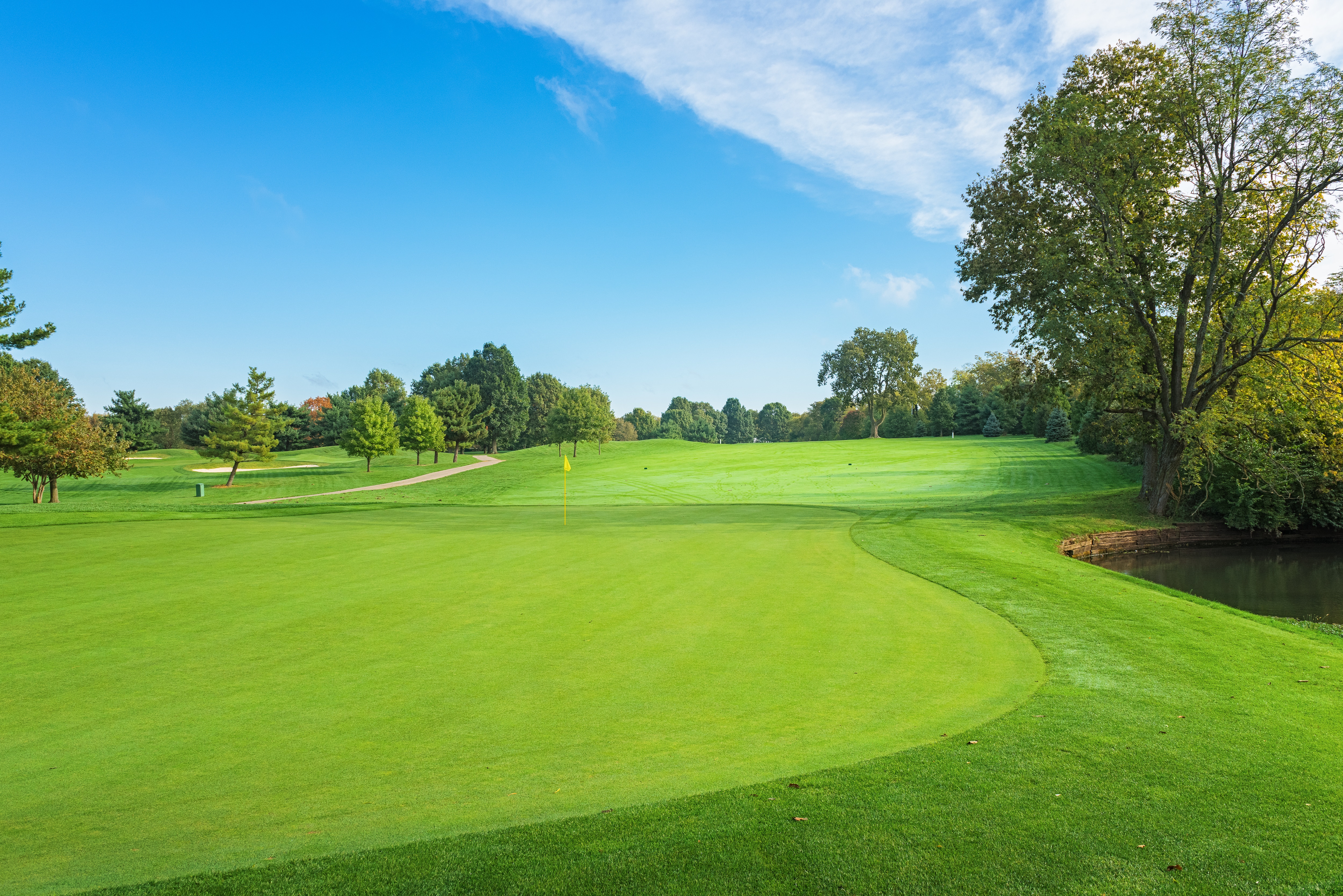 Hit the greens in Bluegrass Country where we golf year-round. Our beautifully manicured 18-hole course is open to the public all year long.