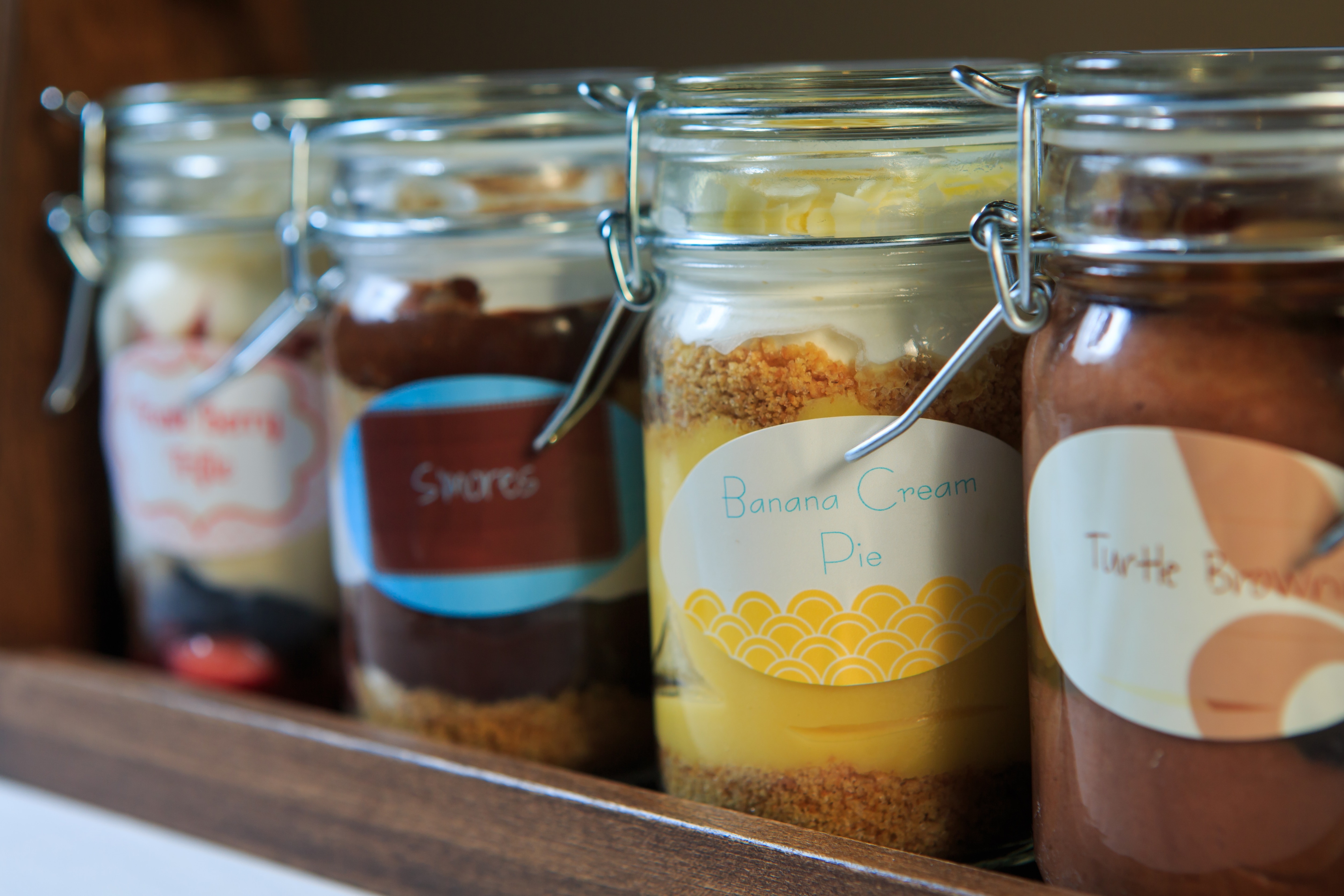 Desserts in mason jars