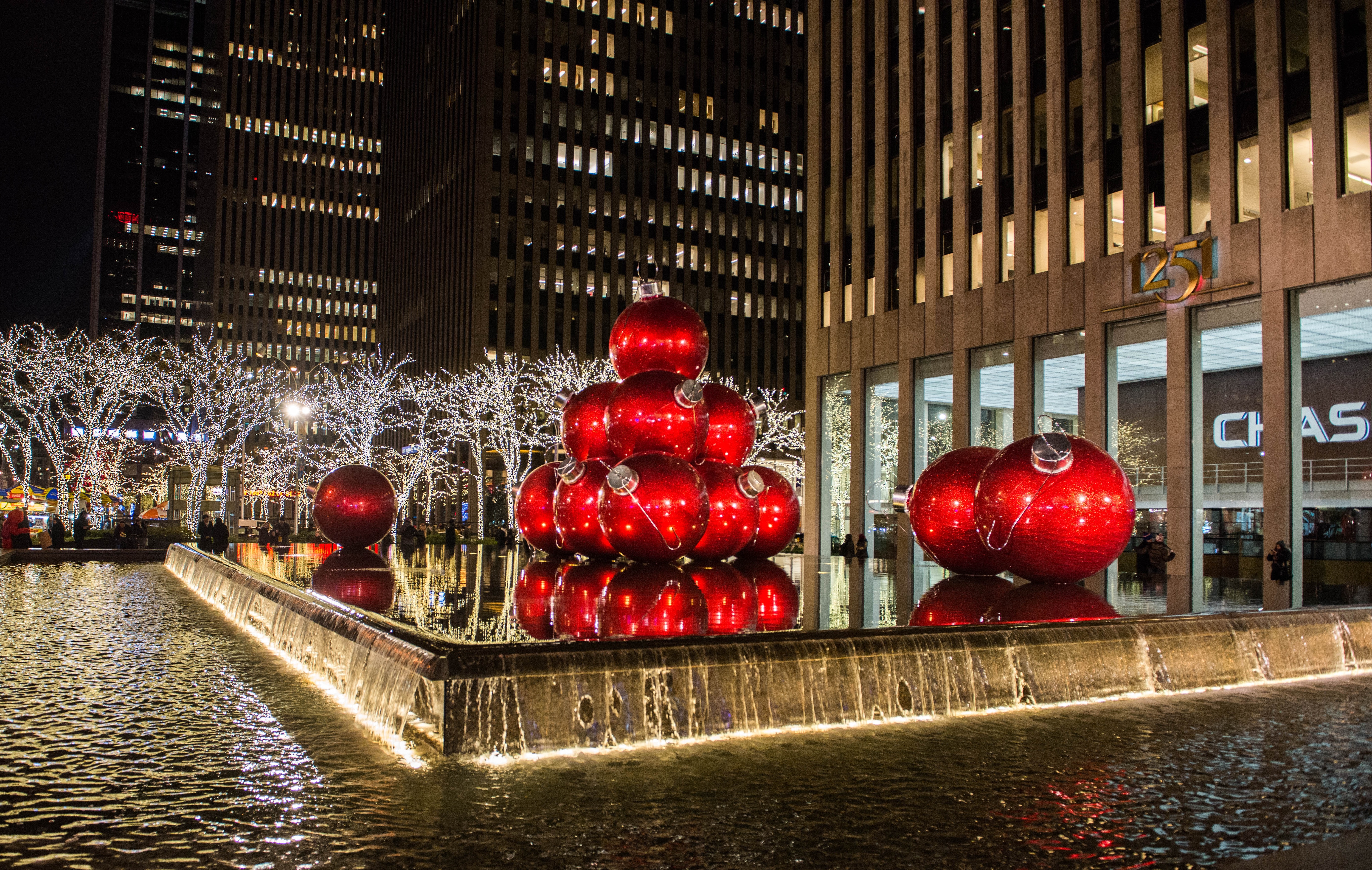 Holiday lights