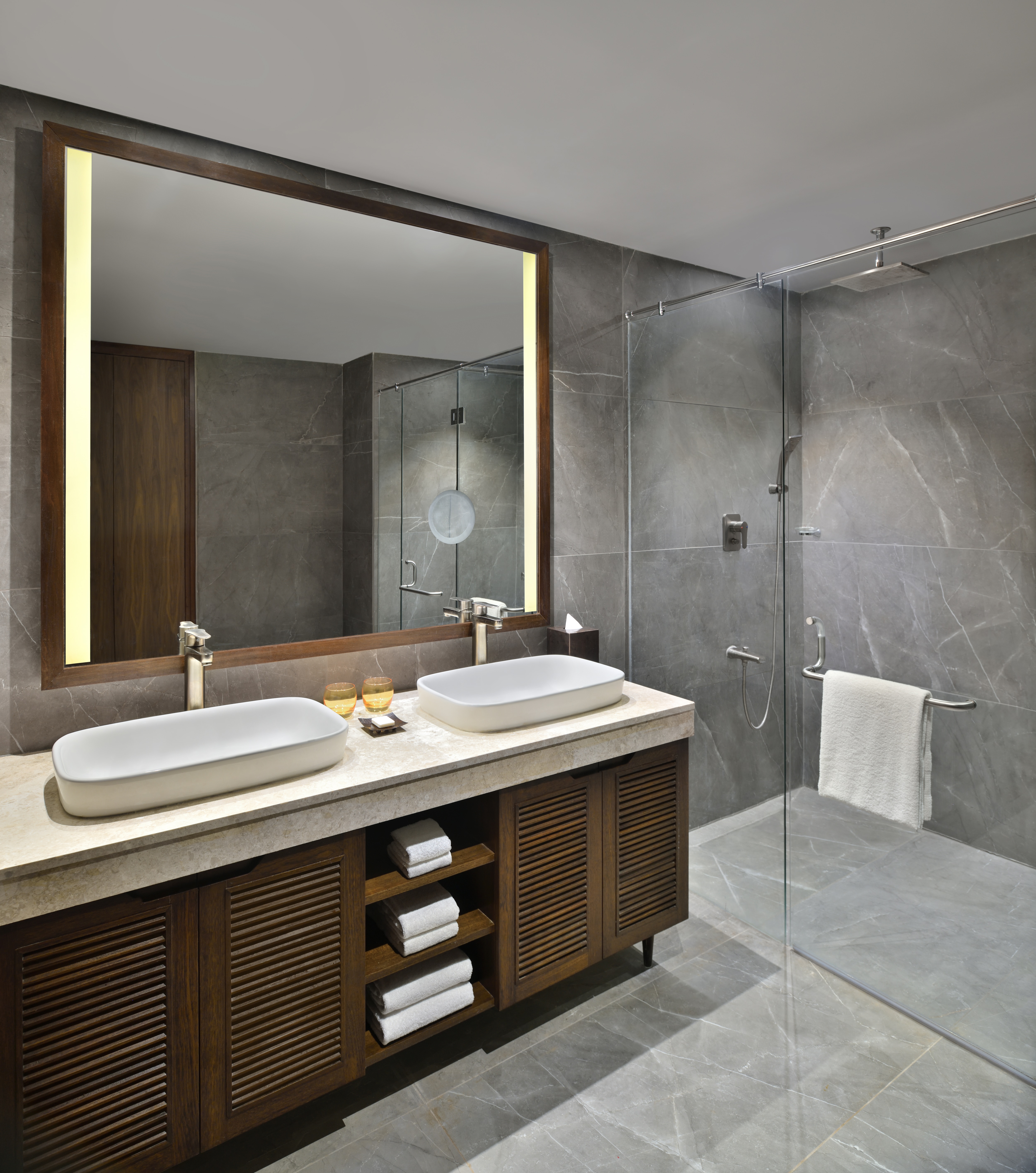 Guest Bathroom – Walk-In Shower