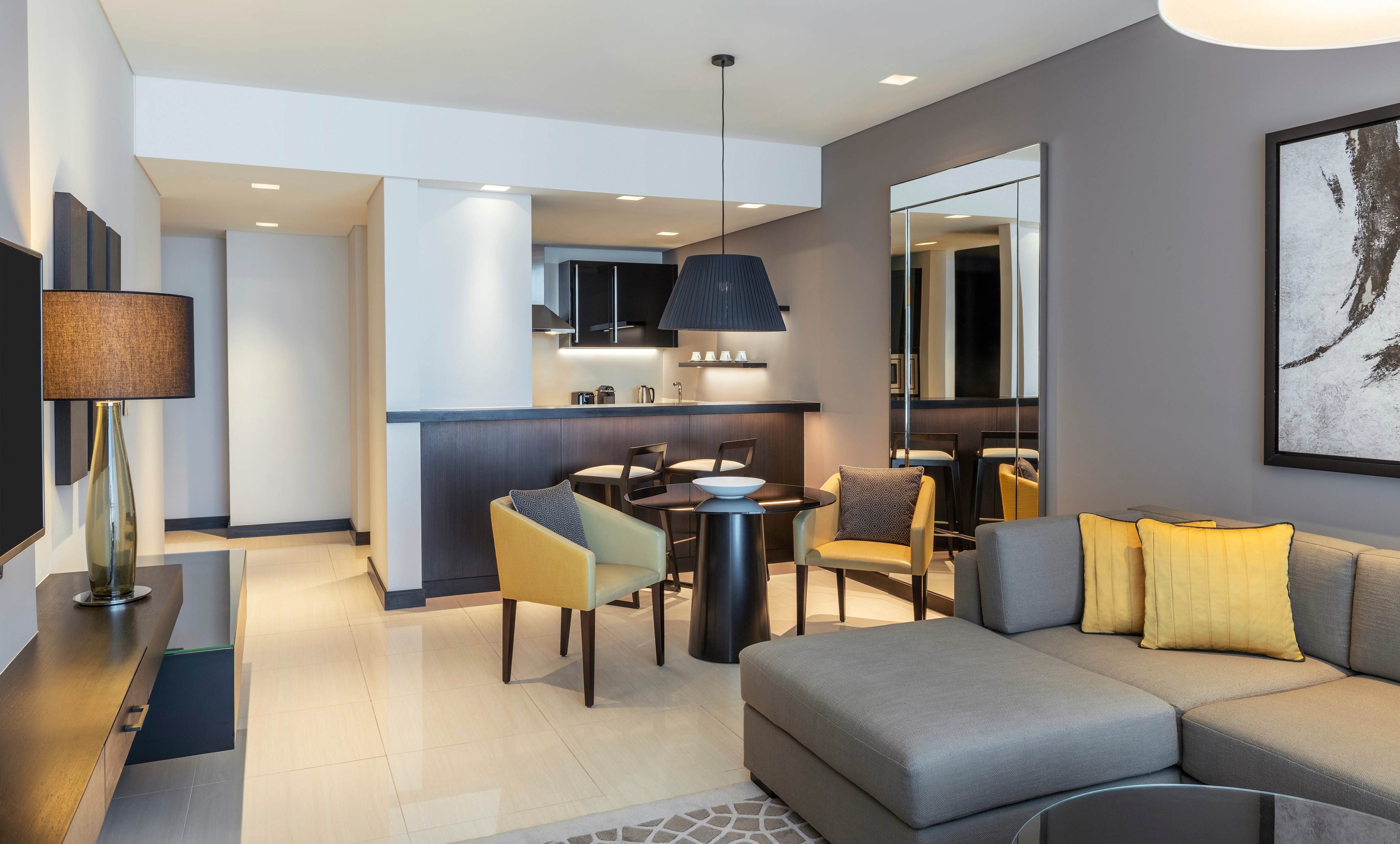 One Bedroom Apartment 1 Bedroom Apartment, 1 King, Bathrooms: 1.5, City view