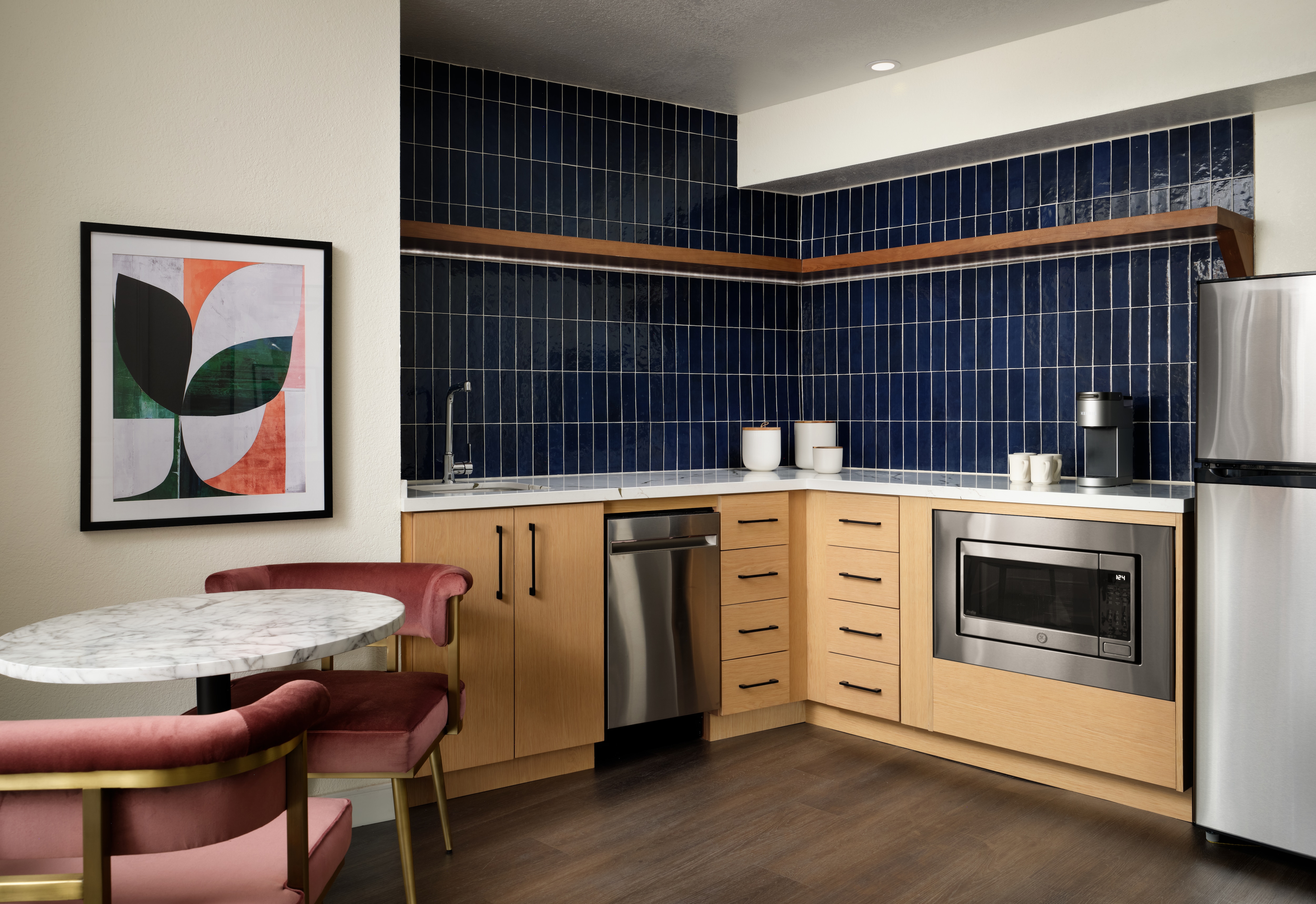 2 Bedroom Suite Kitchen