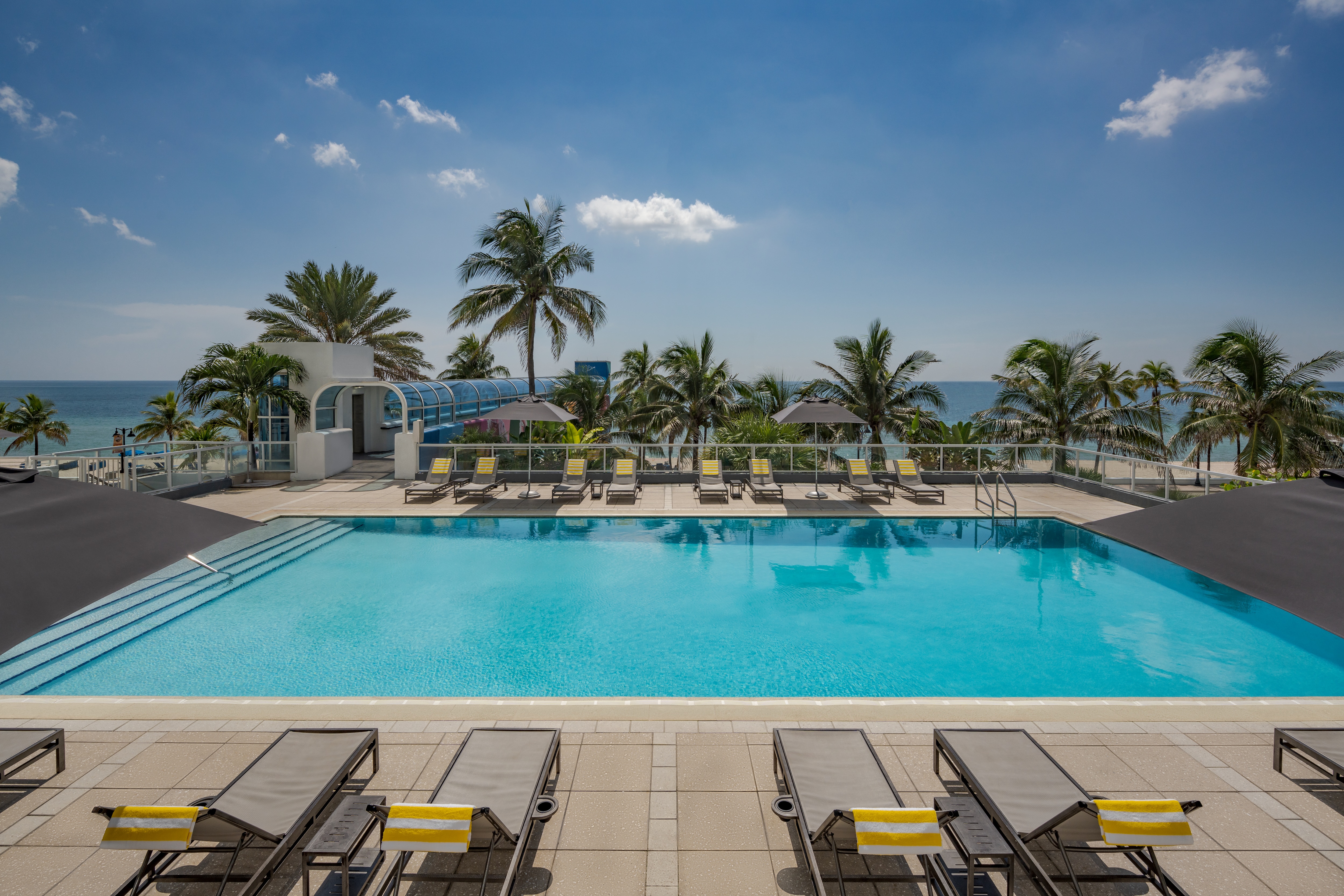 Outdoor Oceanfront Pool