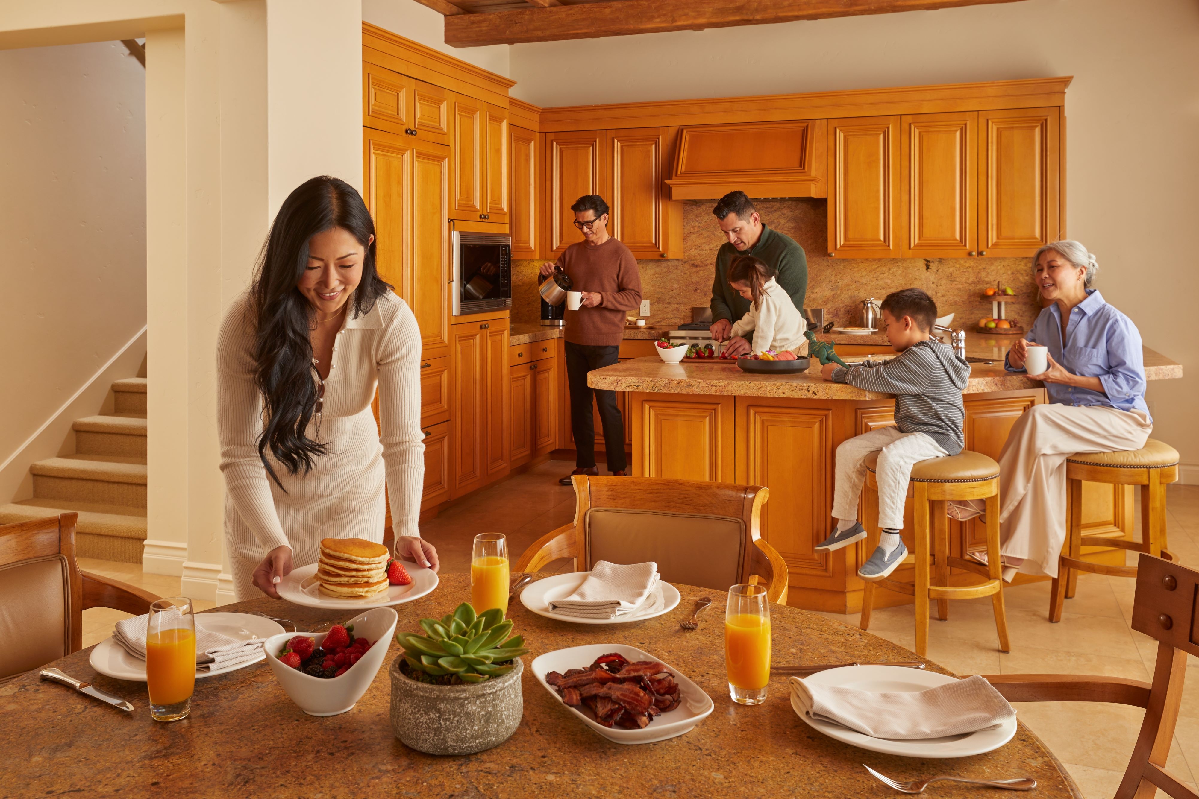 Villa Kitchen with family making breakfast