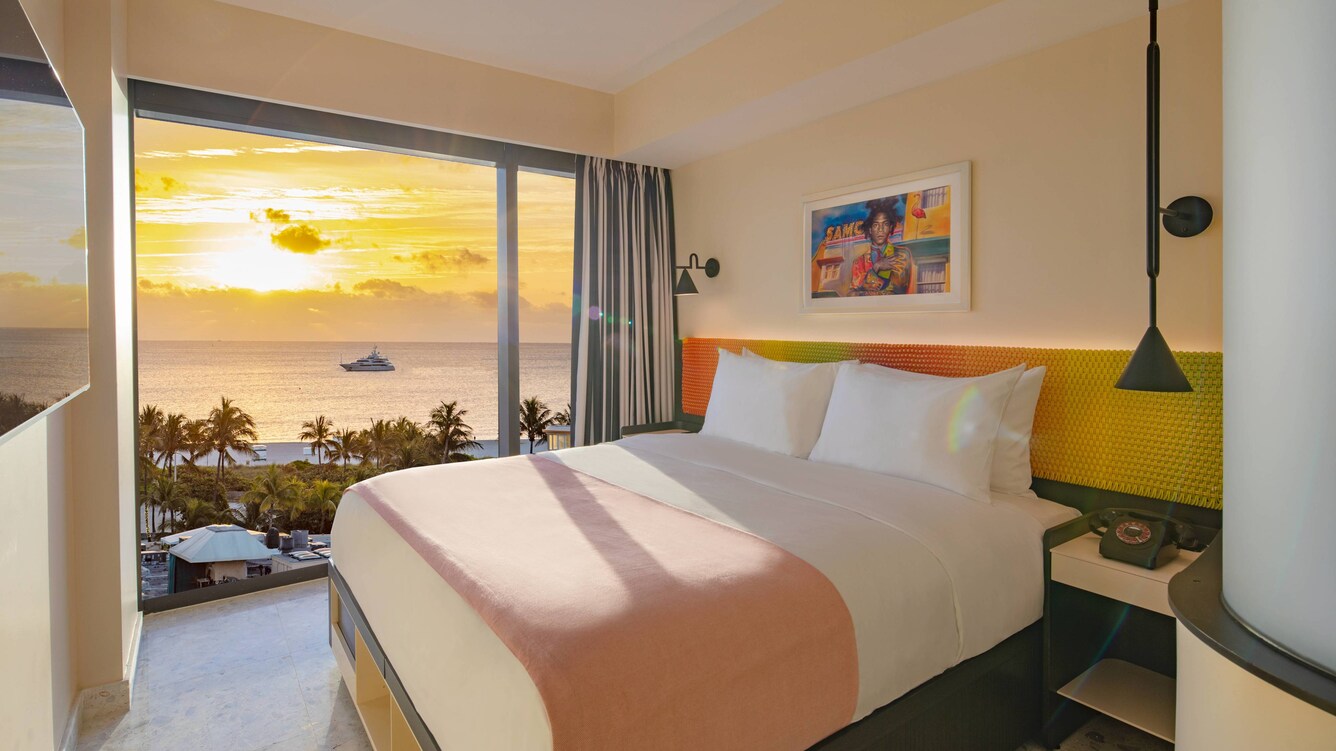 King suite with gorgeous ocean sunset view