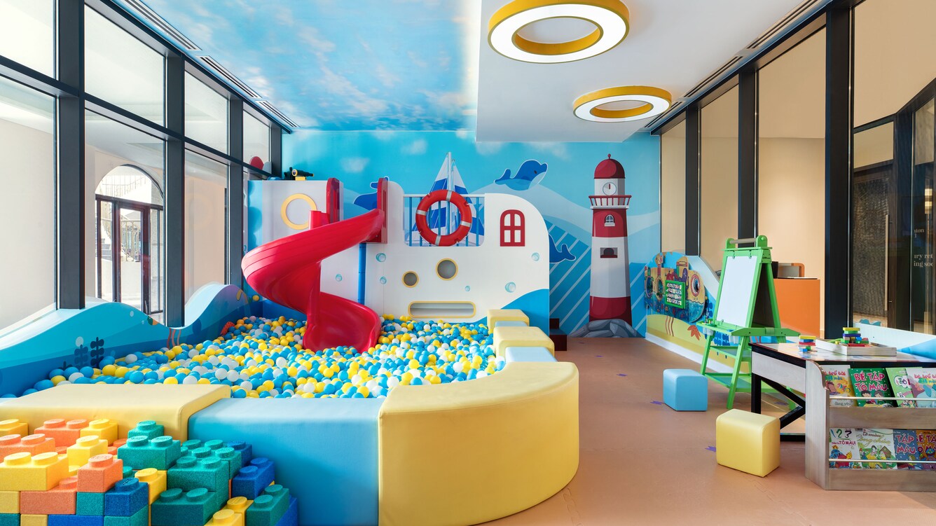 Kid's Club interior.