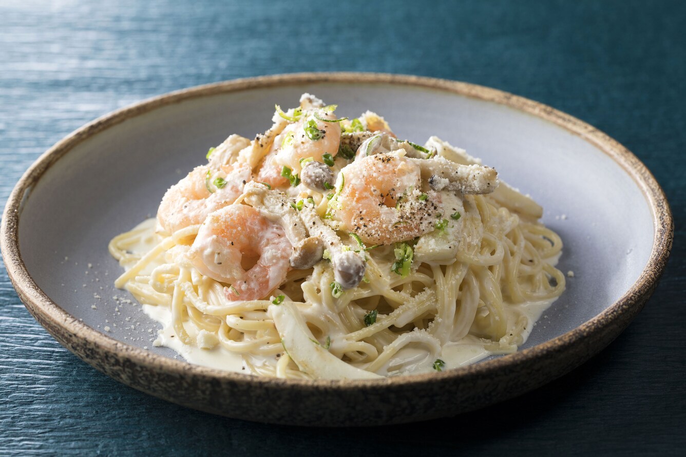 Alfredo pasta with shrimp