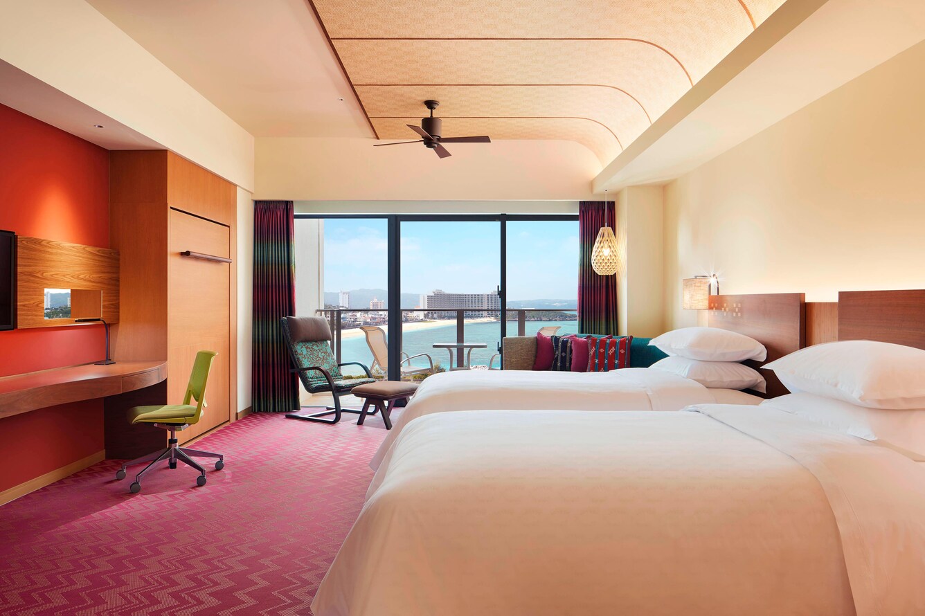 Premium ocean twin guest room two twin beds with view