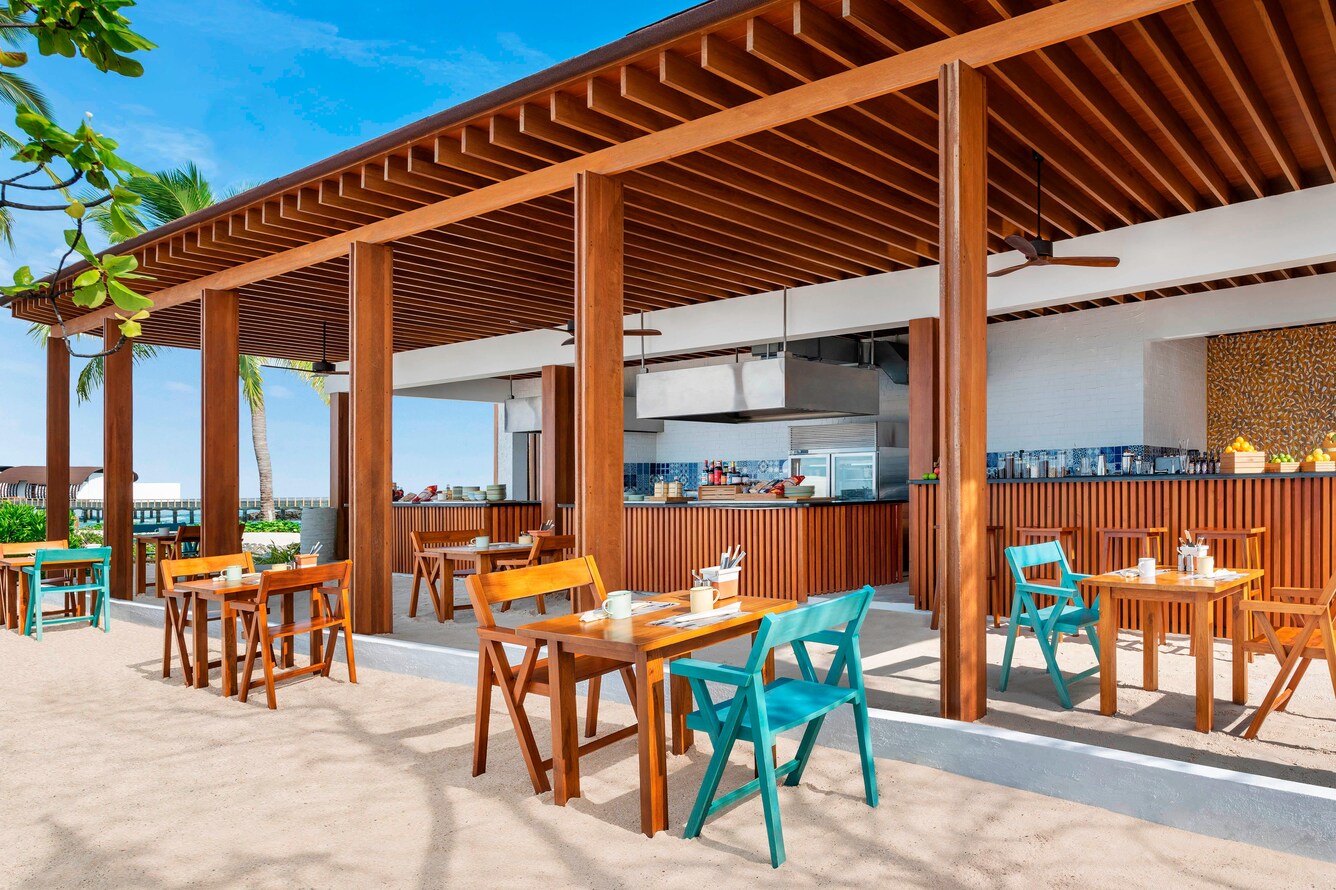 Hawker restaurant exterior seating