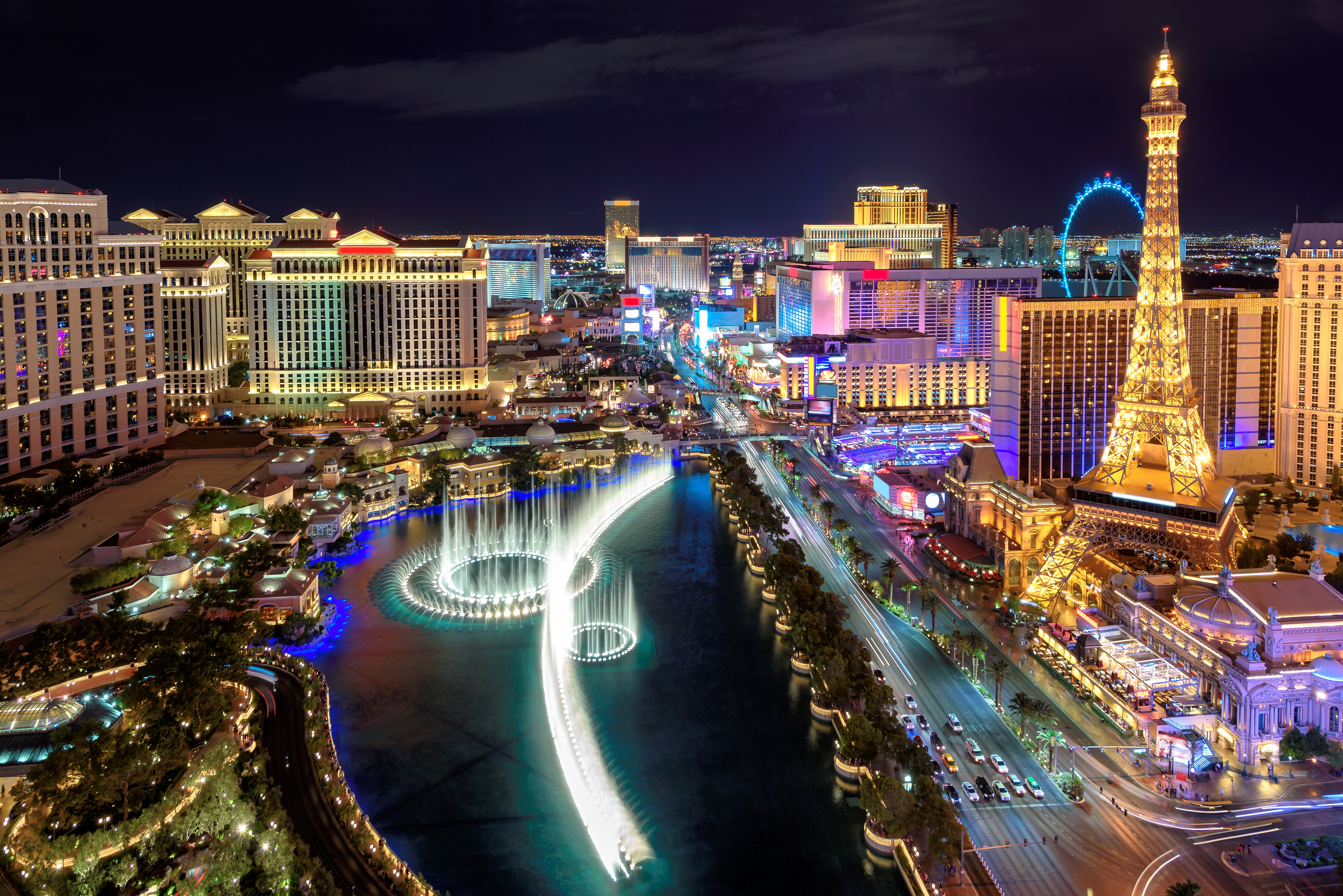 PARIS LAS VEGAS - Las Vegas Strip, Nevada - On The Beach