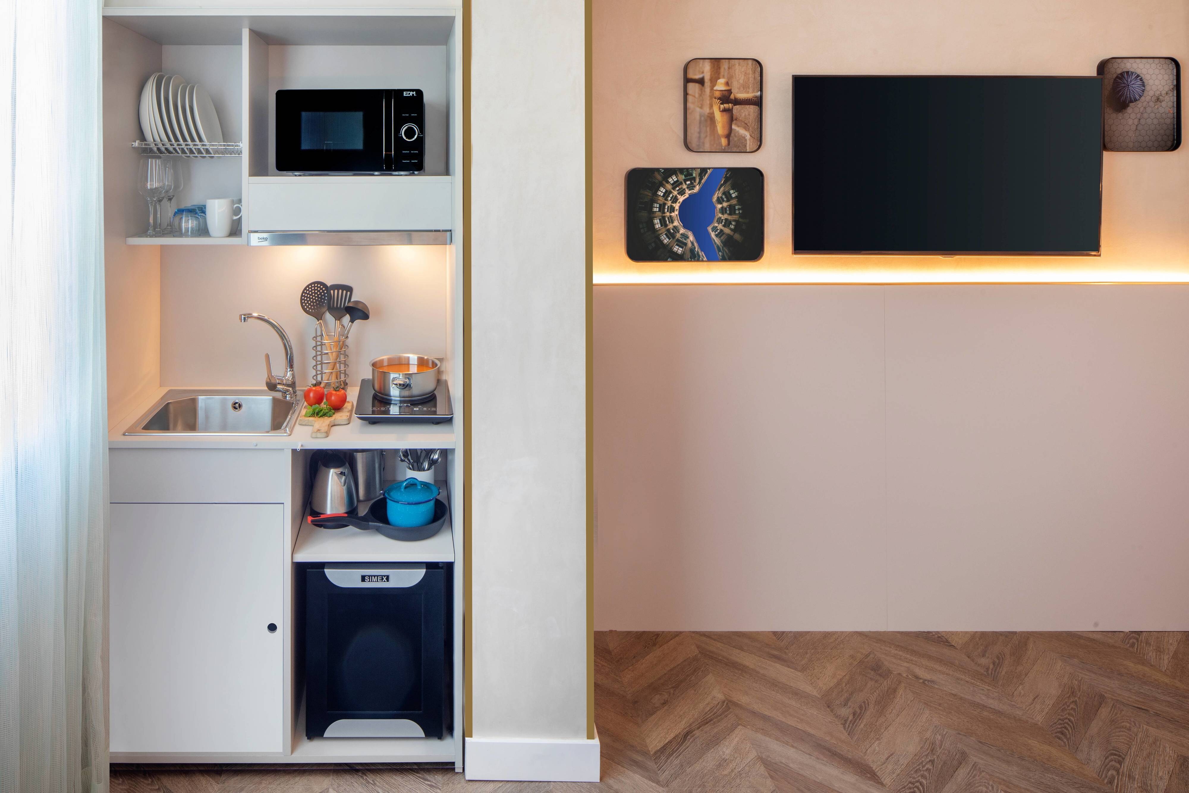 R-Load Apartment kitchenette.