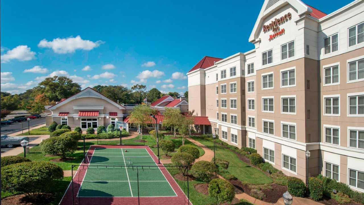 orfri_AirportCourtyard_home