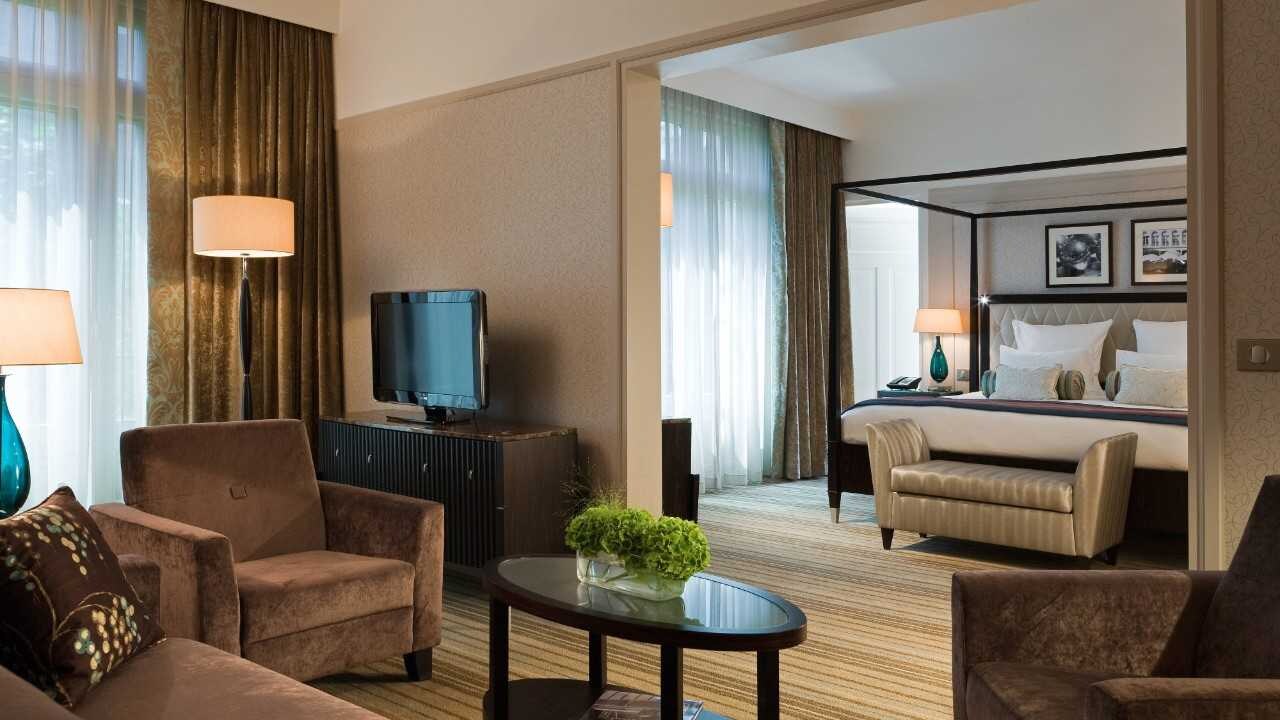 paroa-rooms-home1