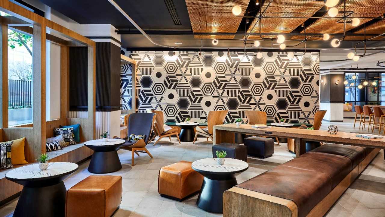 clancy taproom lounge