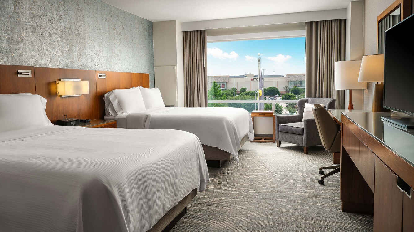 Queen/Queen Guest Room