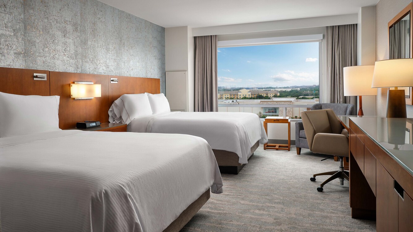 Queen/Queen Guest Room