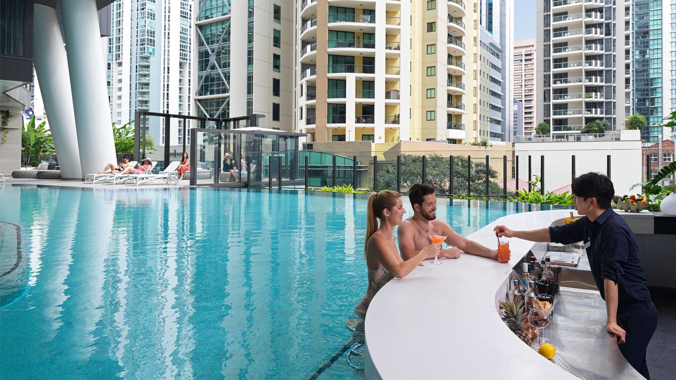 Nautilus Pool Bar