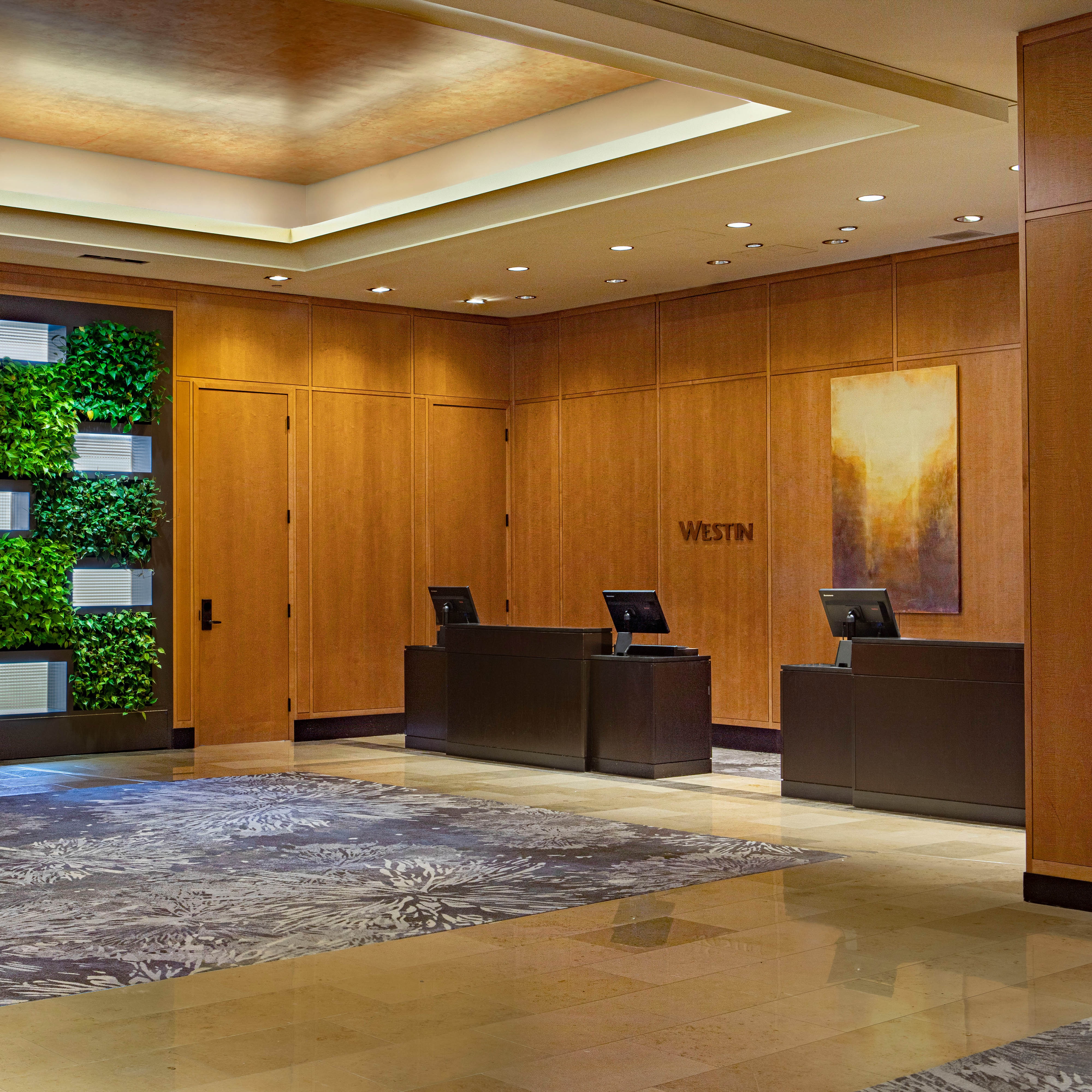 Boston accommodation Front Desk