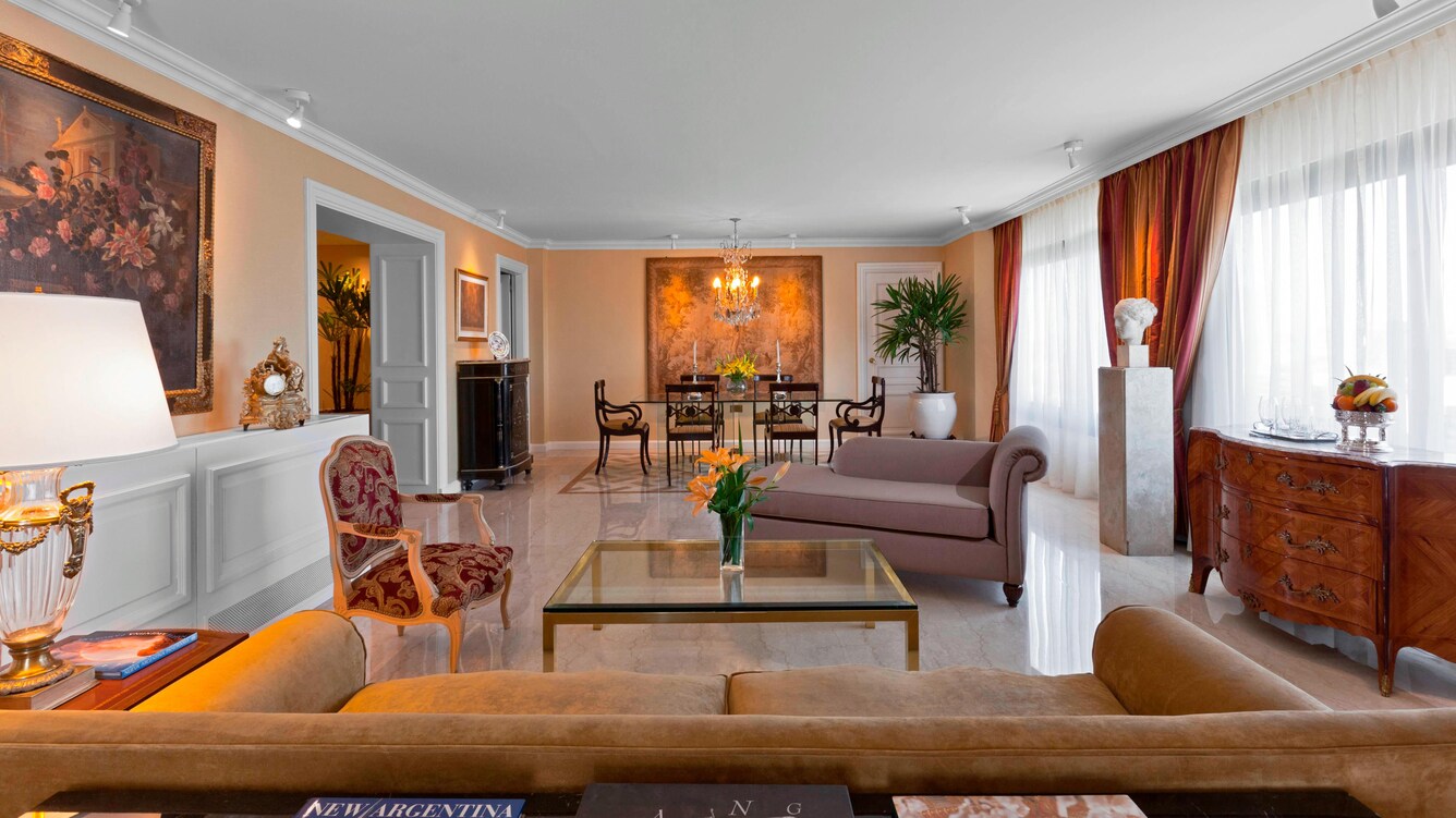 San Martin Suite - Living Room