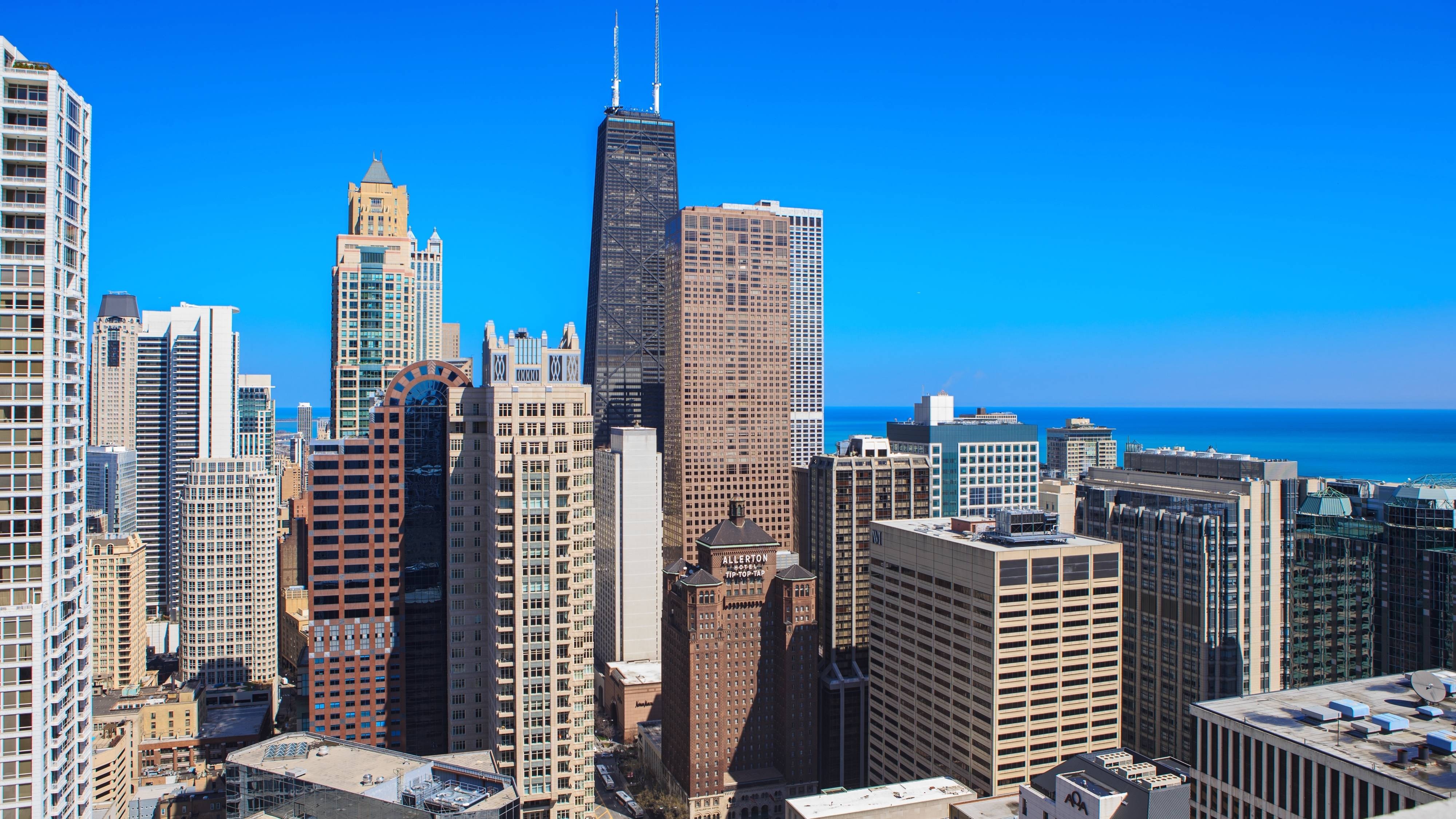 Downtown Chicago skyline