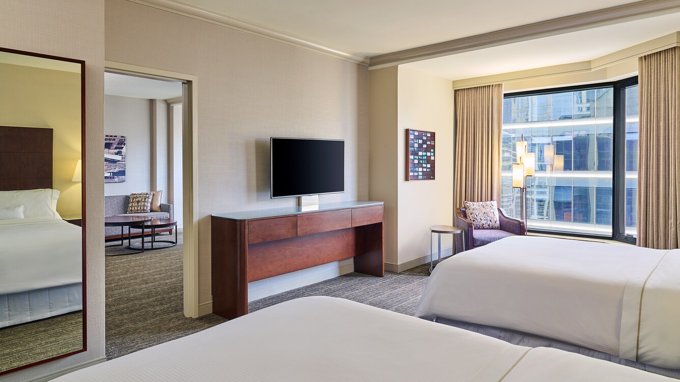 Double/Double Deluxe Suite