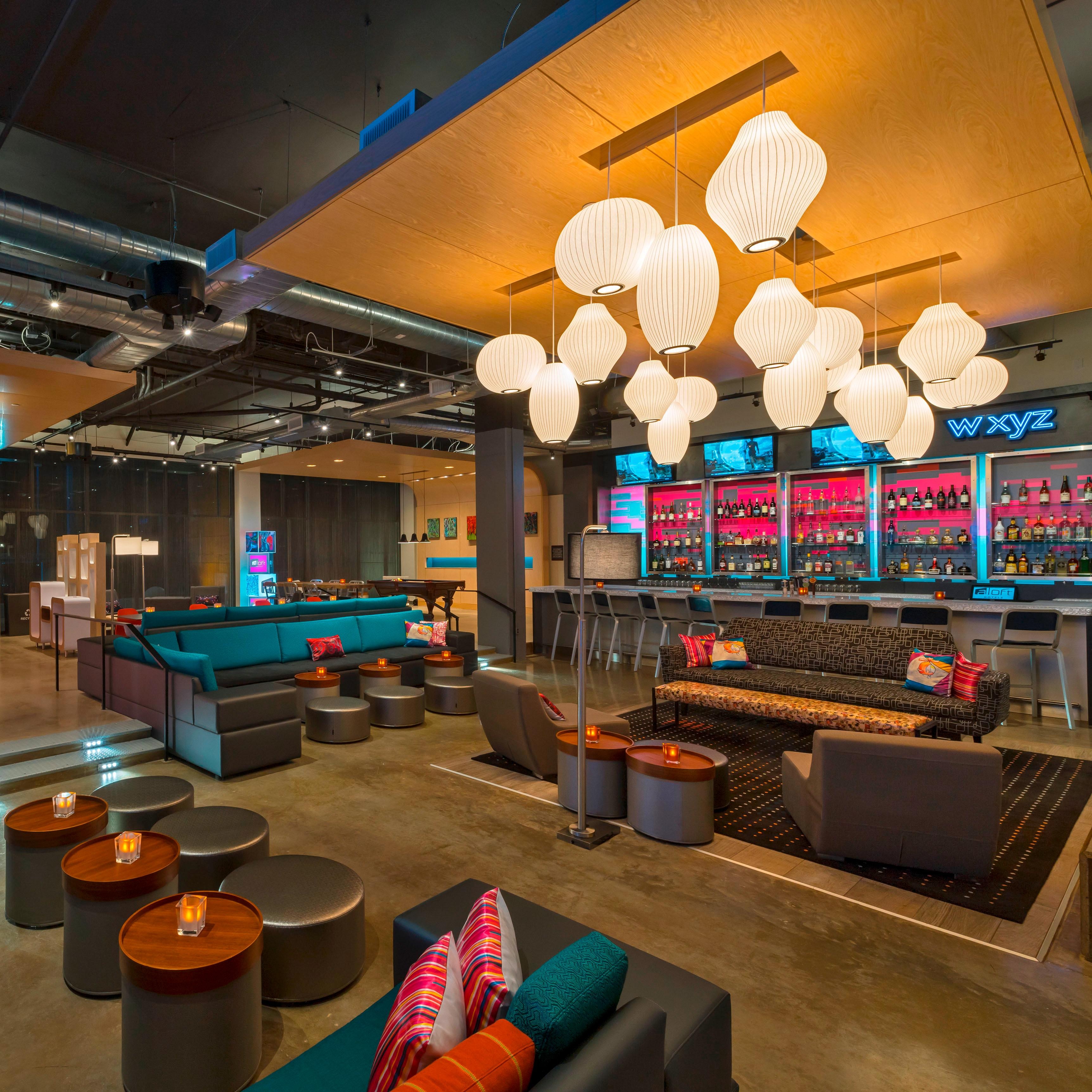W XYZ® bar | College Station Restaurant | Marriott Bonvoy