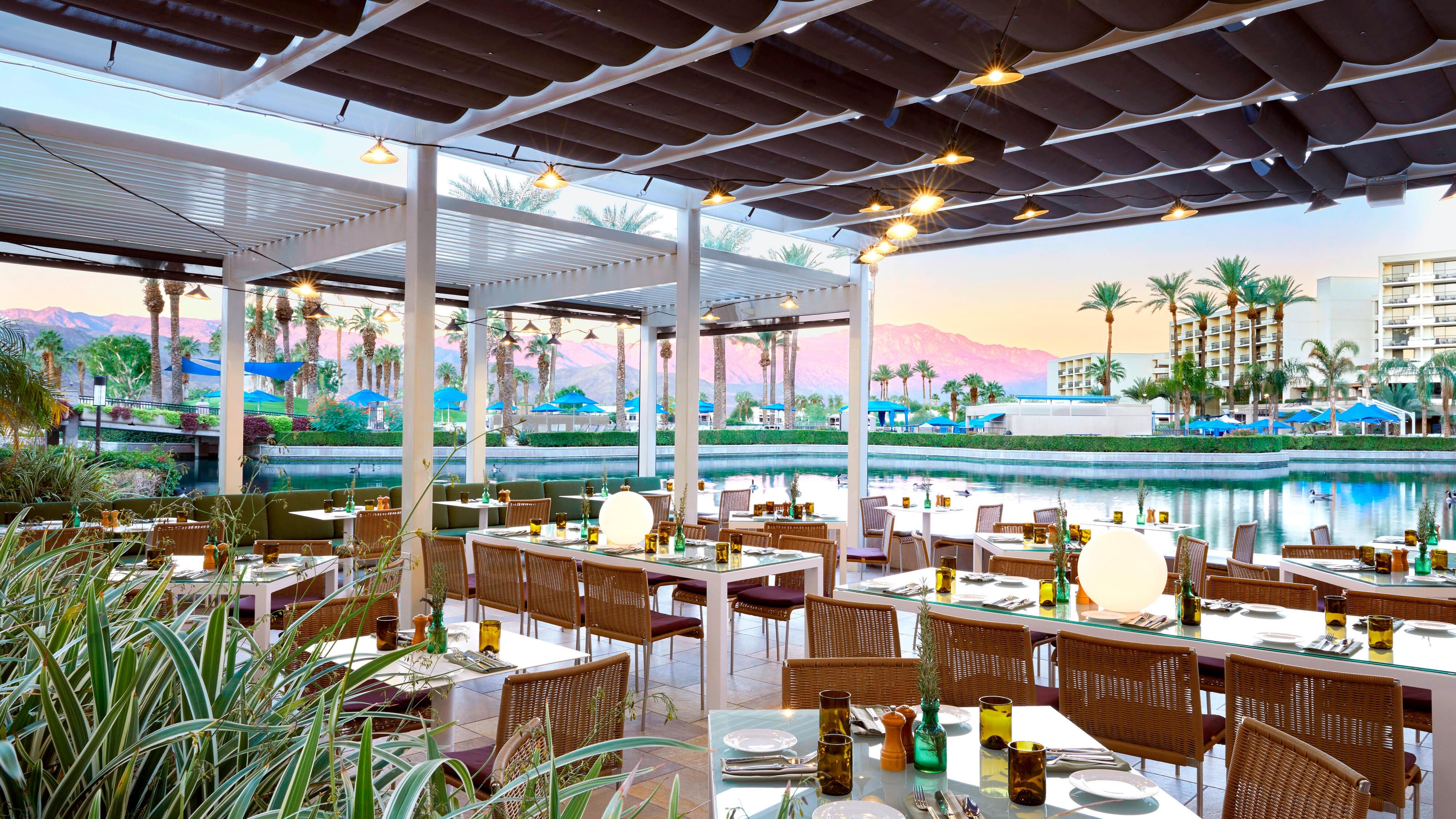 Rockwood Grill outdoor patio dining