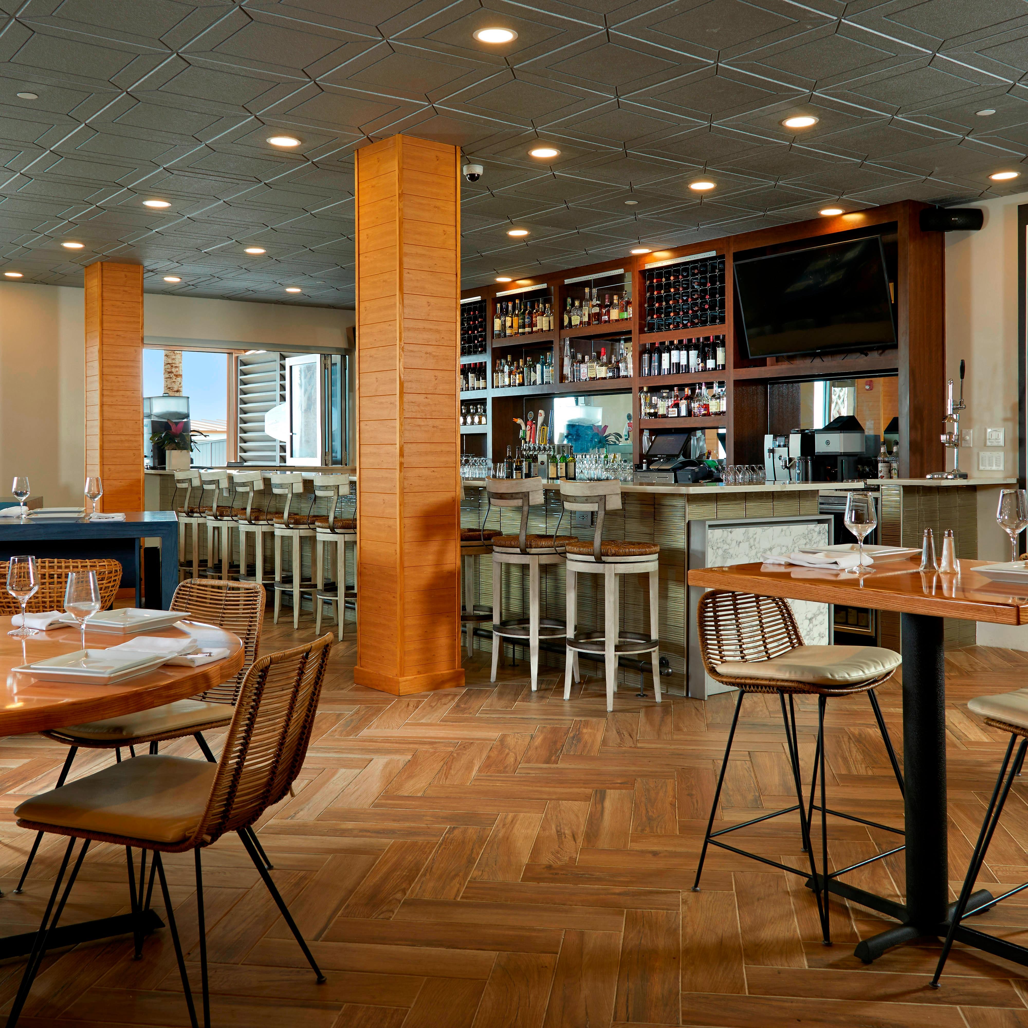 OceanView Terrace Bar & Grill | Daytona Beach Shores Restaurant