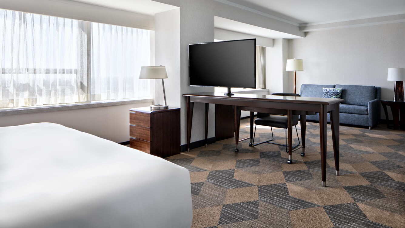 Junior King Suite - Living Area