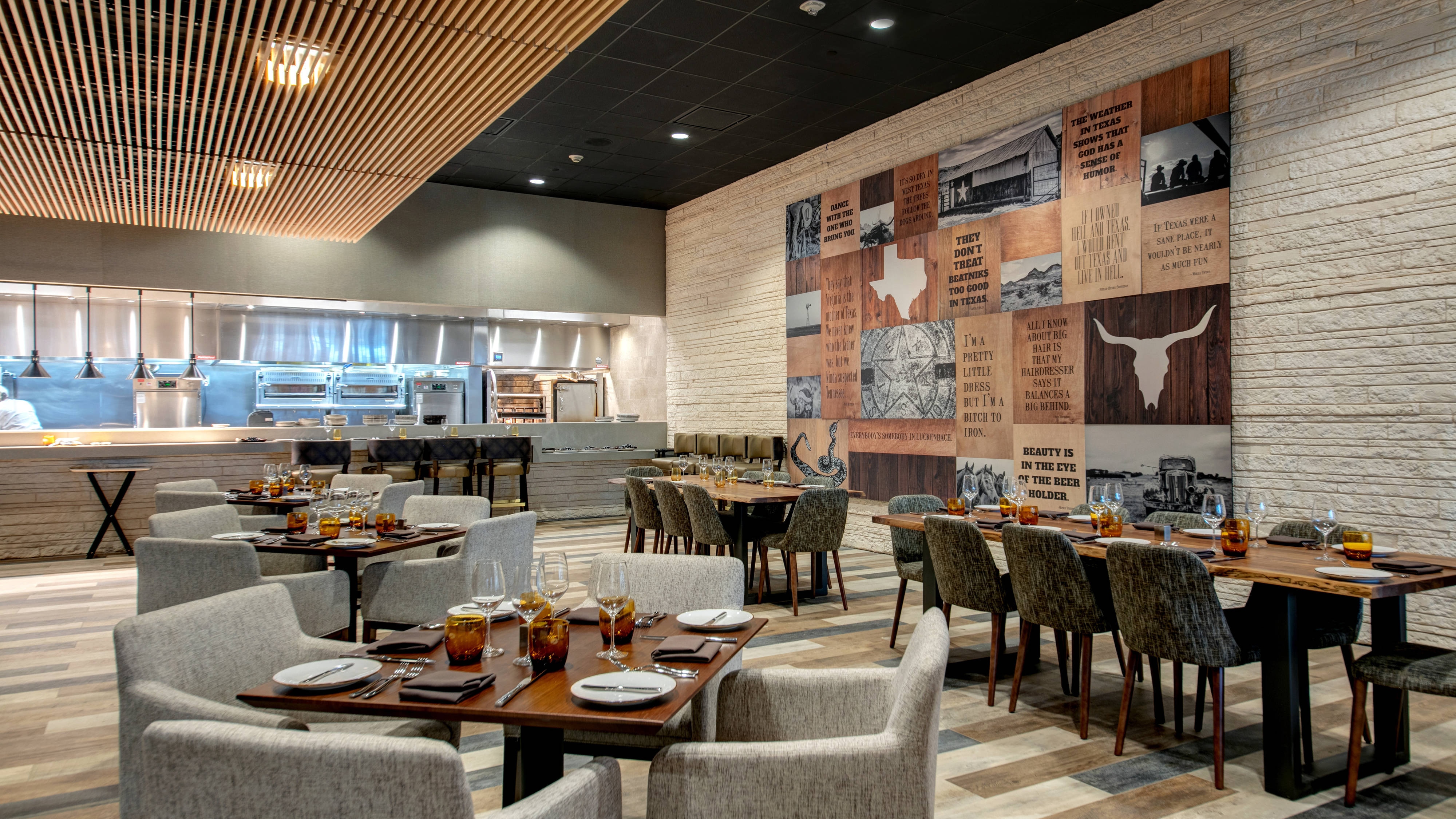 Restaurant dining room