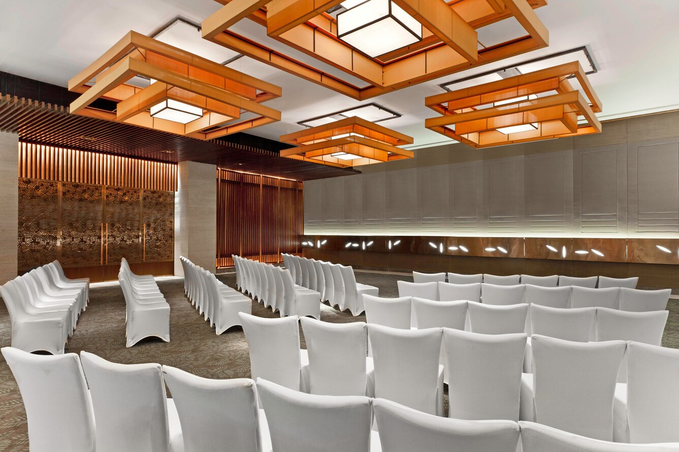 Nurture - Theatre-Style Meeting Seating
