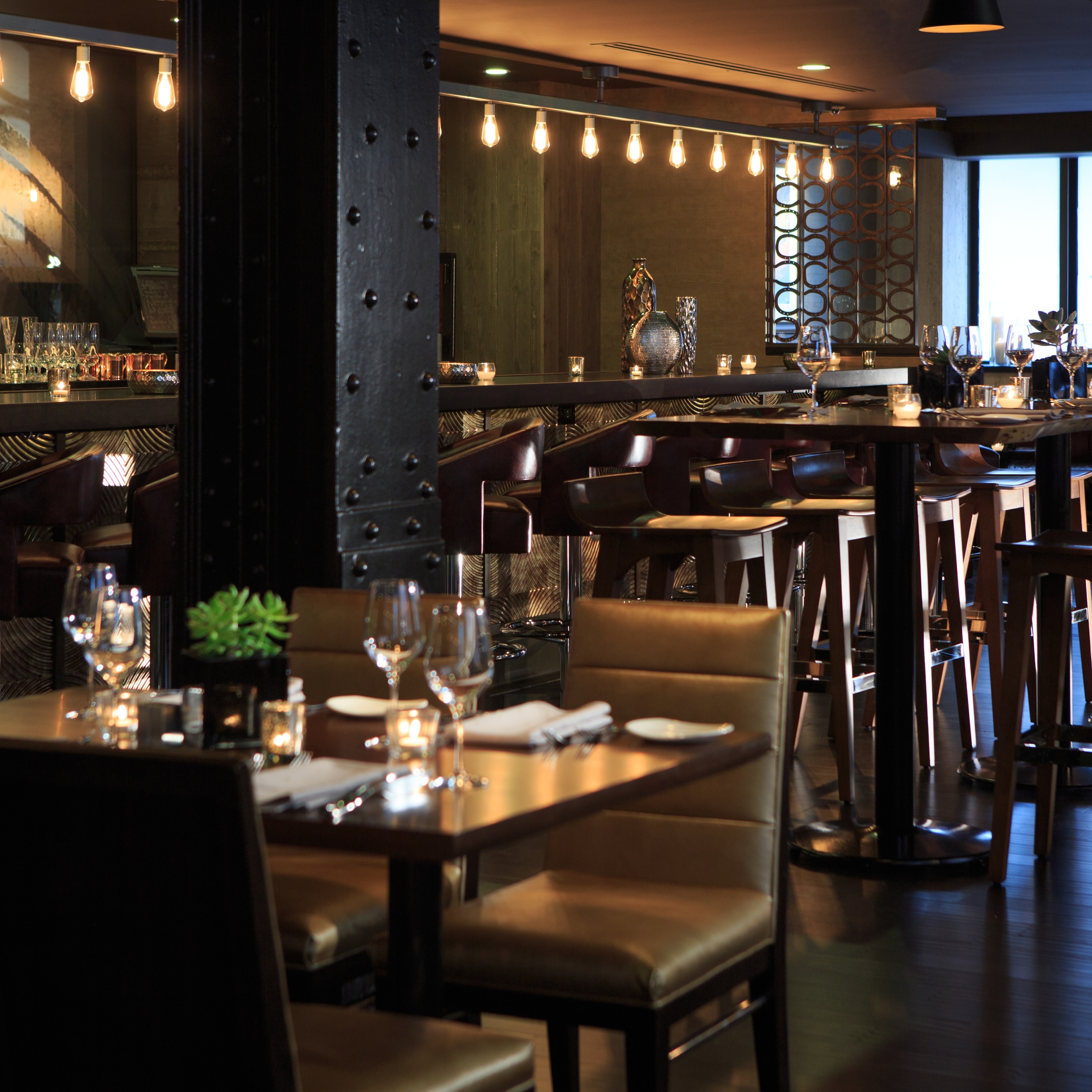 Restaurant dining room