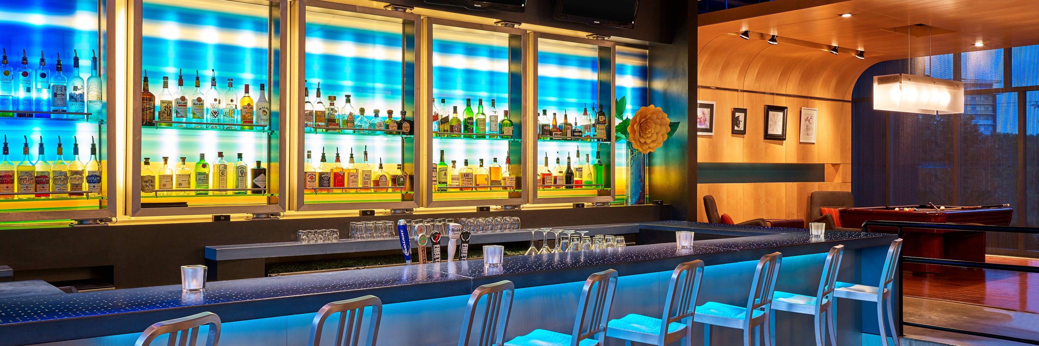WXYZ Bar | Irving Restaurant | Marriott Bonvoy