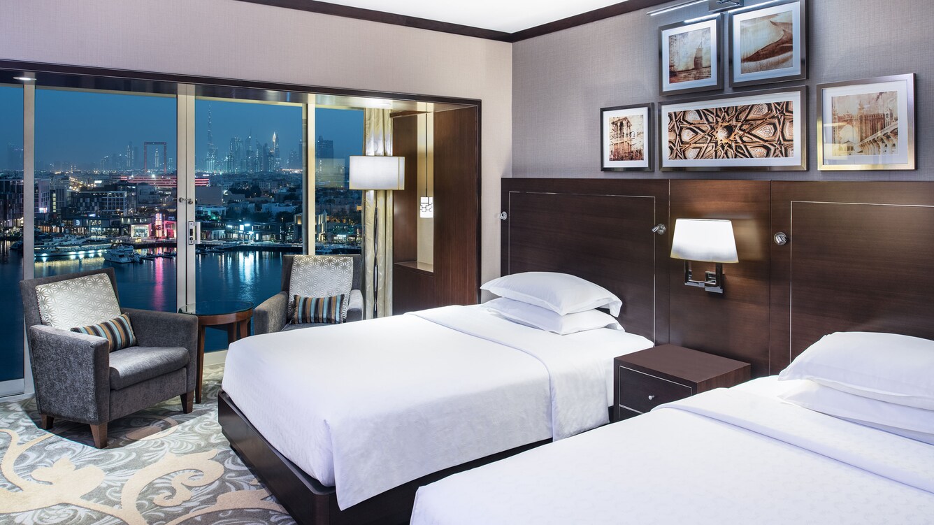 Twin/Twin Deluxe Guest Room - Creek View