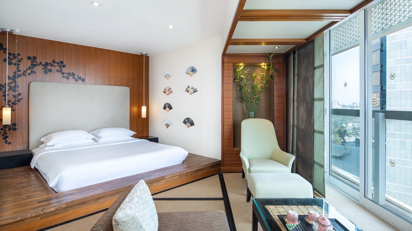 King Deluxe Japanese Guest Room