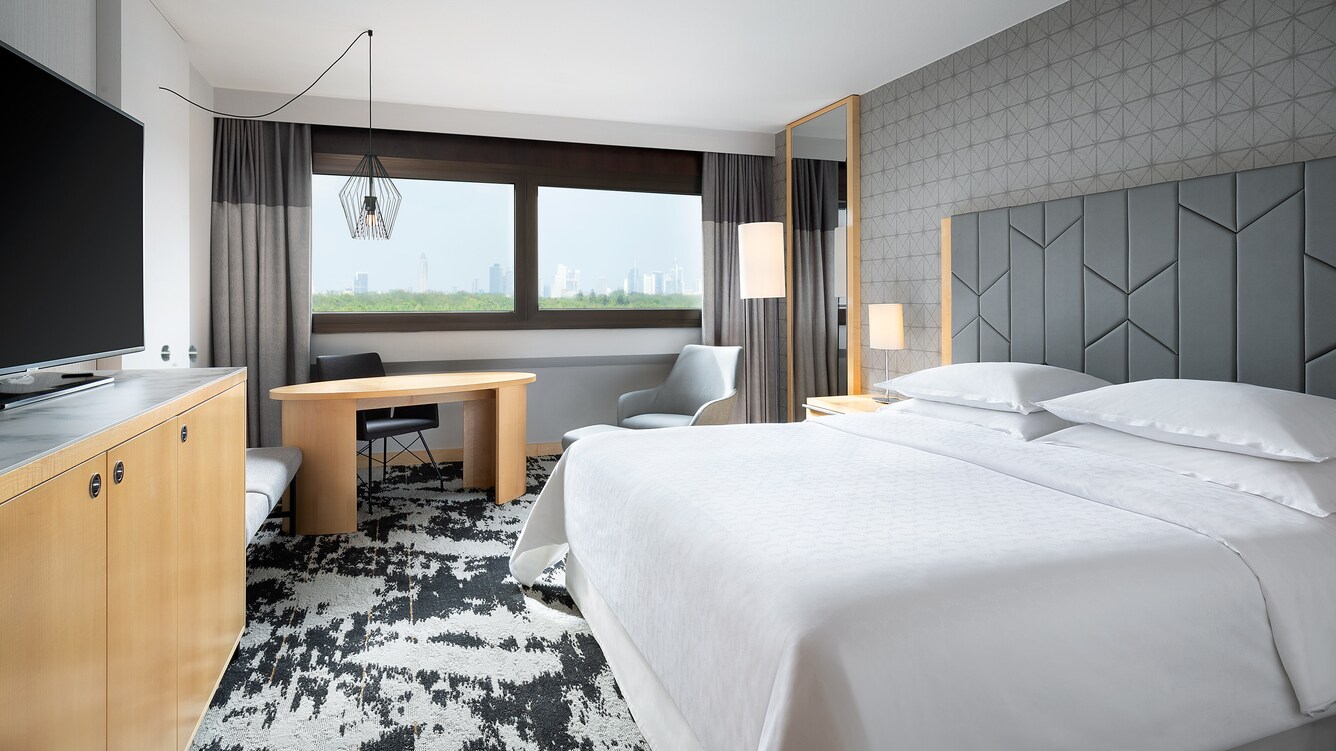 King Premium Guest Room - City View