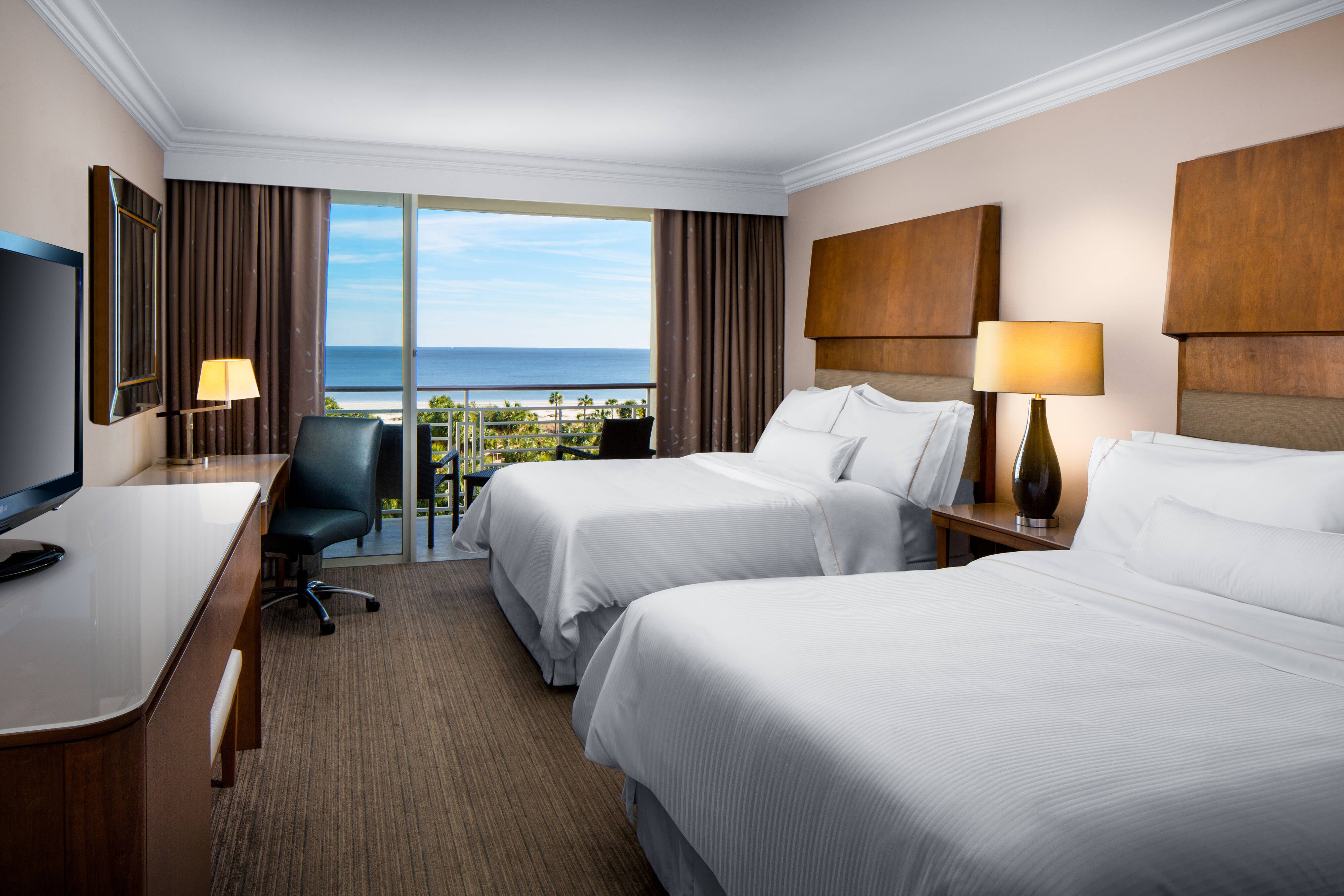 Double bed with ocean view