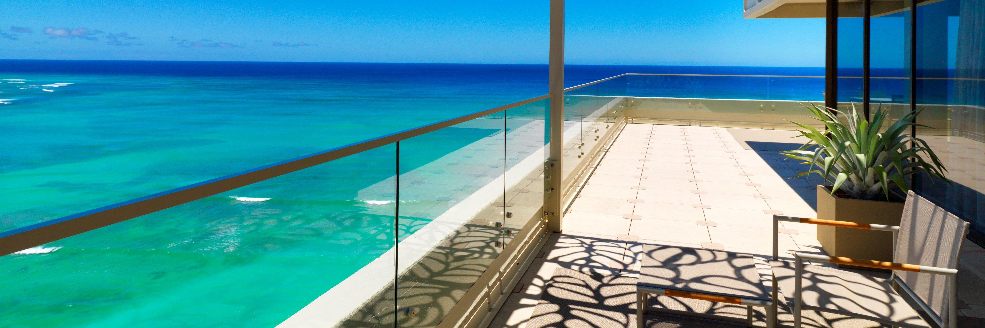 Guest suite balcony with ocean views