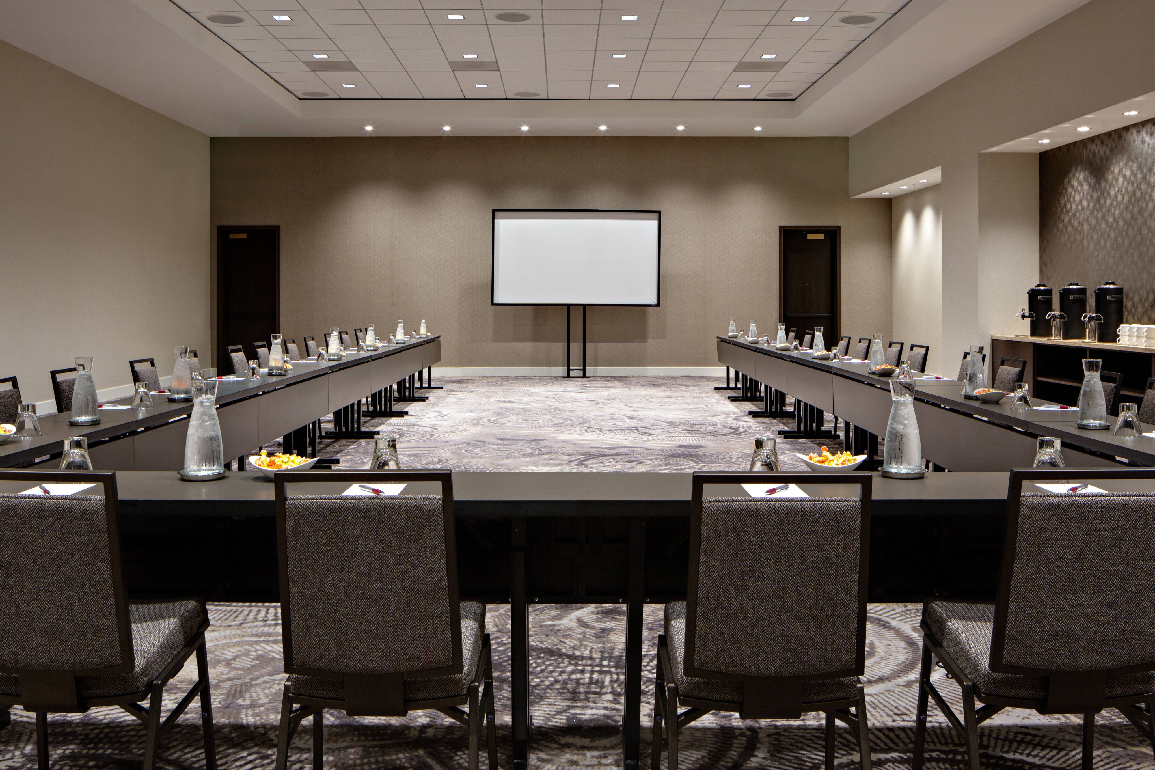 Meeting room U shape table
