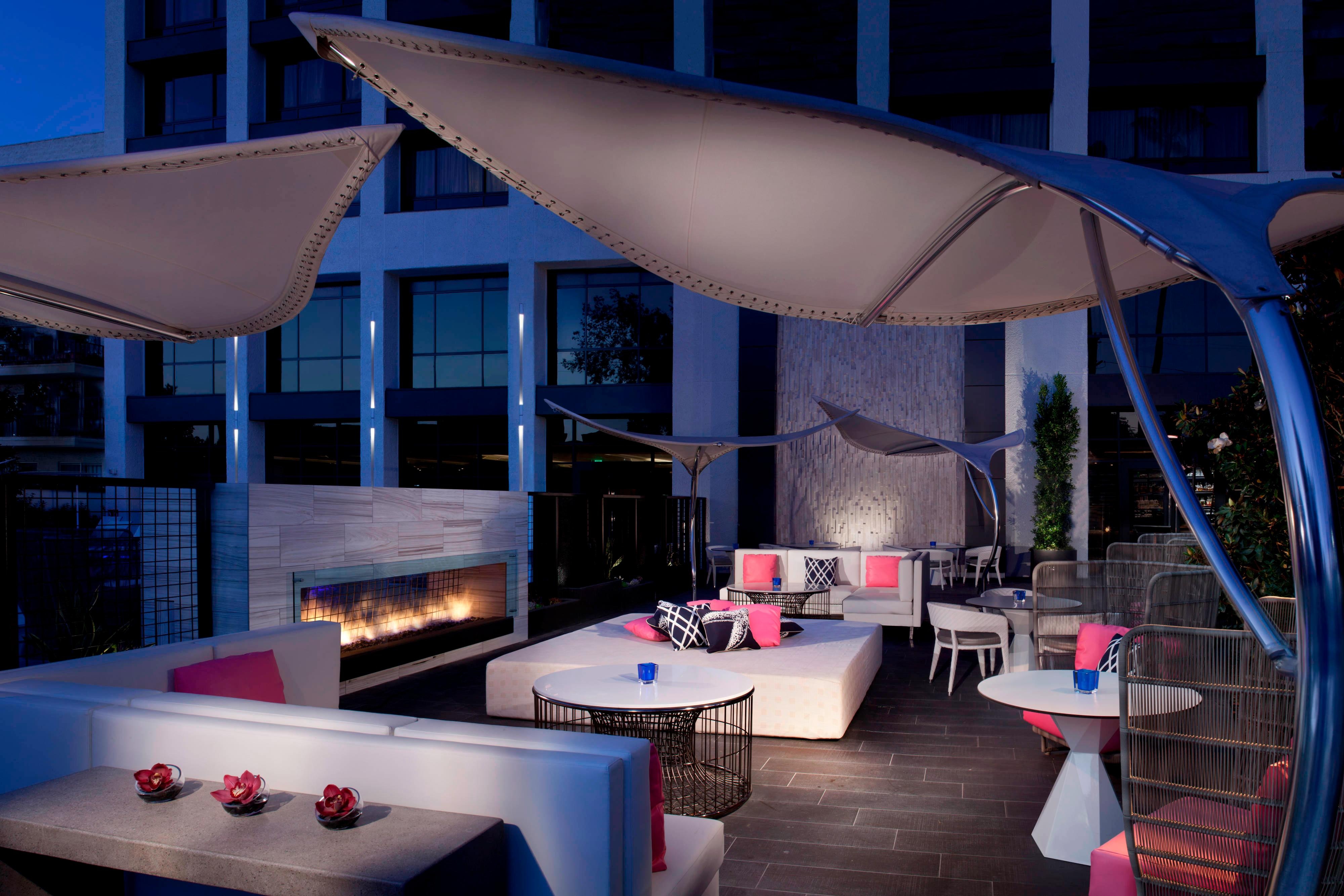 Outdoor patio lounge seating with firepit